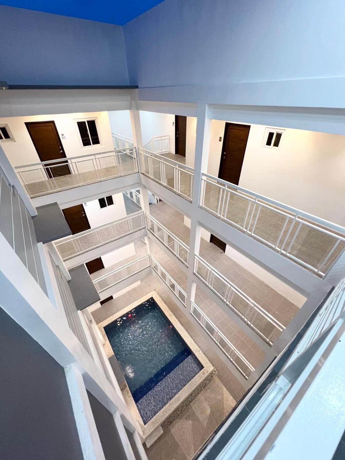 Studio With Balcony photo 2