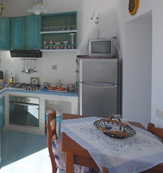 One-Bedroom Apartment photo 2