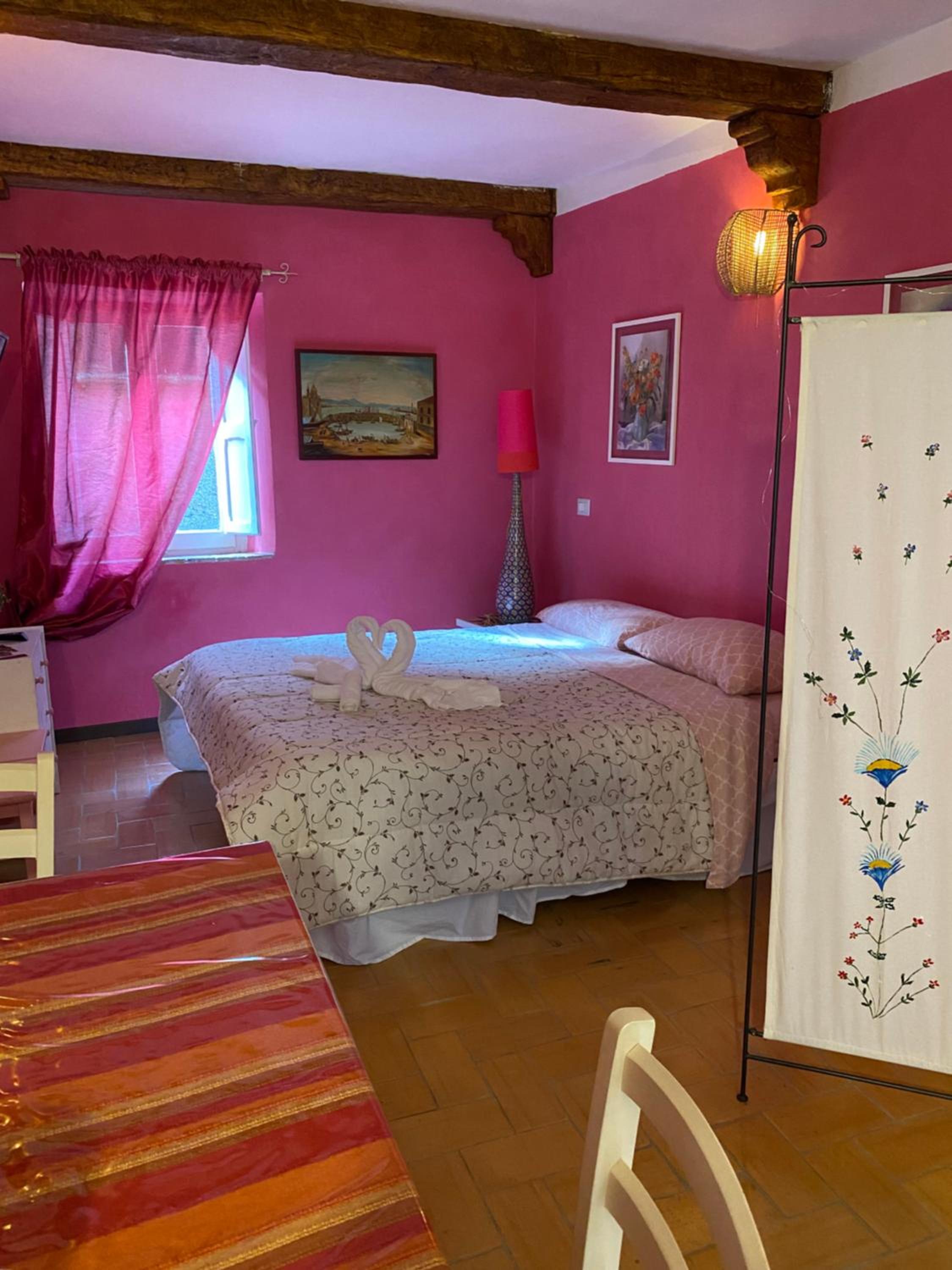 One-Bedroom Apartment - Photo 13