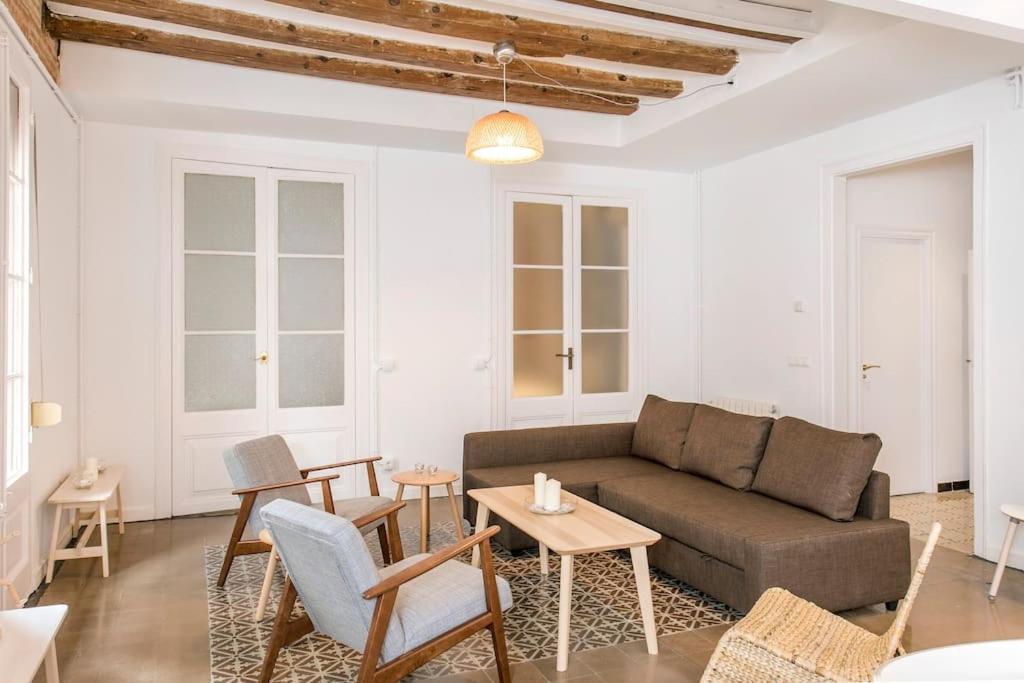 Apartment photo 2