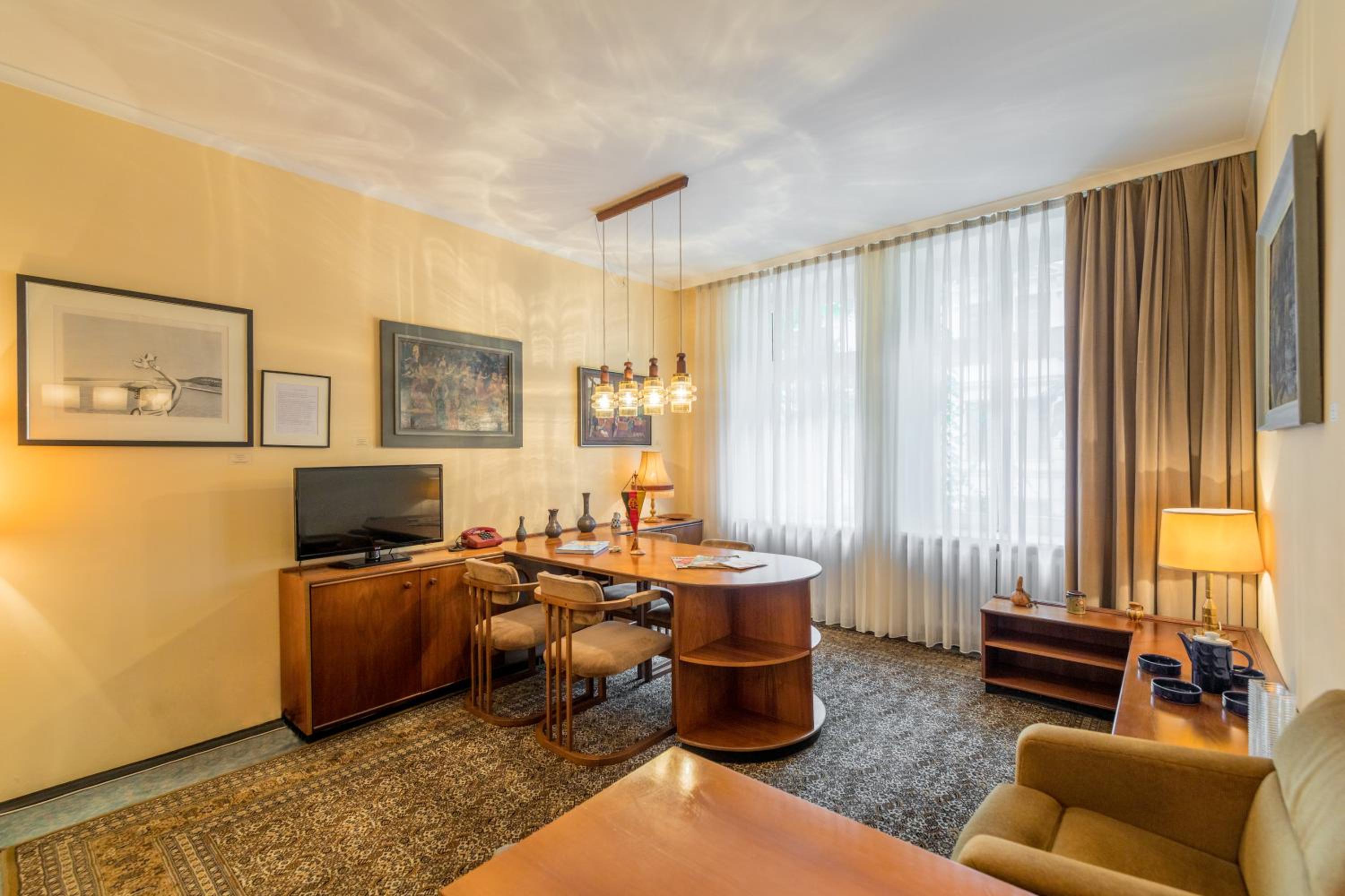 Superior Suite - Photo 2