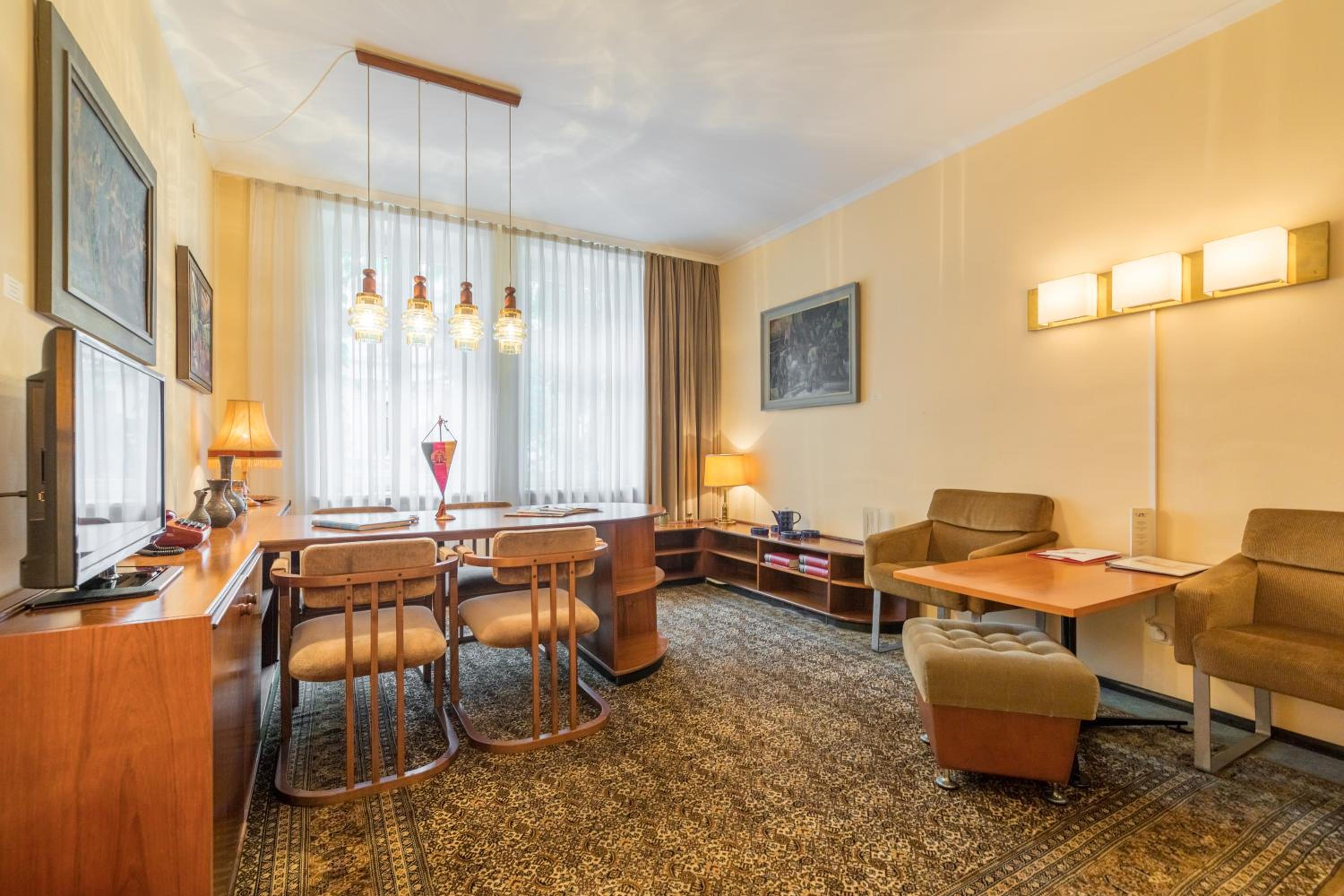 Superior Suite - Photo 3