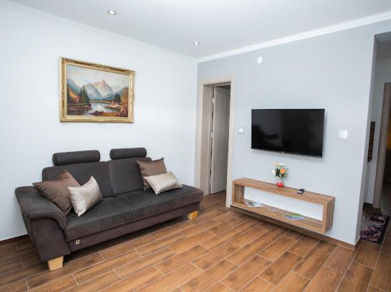 Apartment - Ground Floor photo 1
