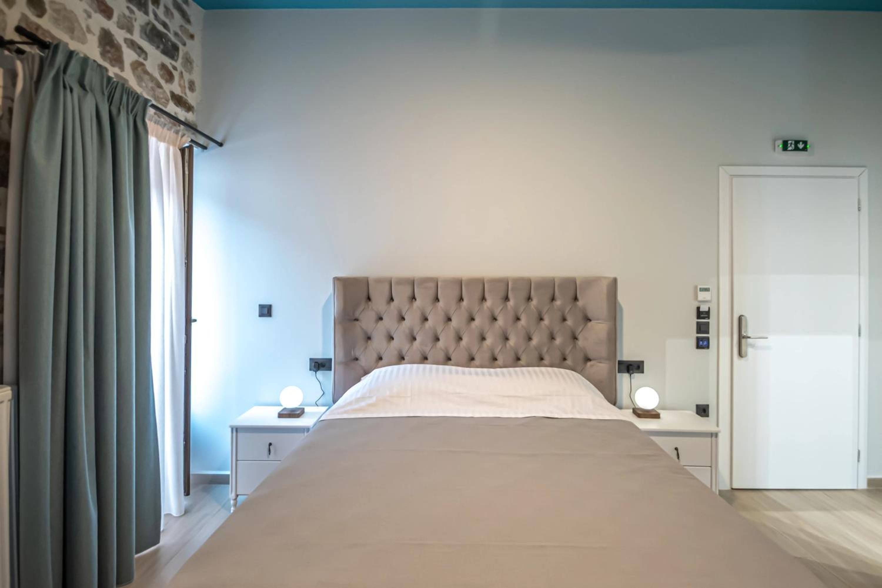 Basic Triple Room photo 1