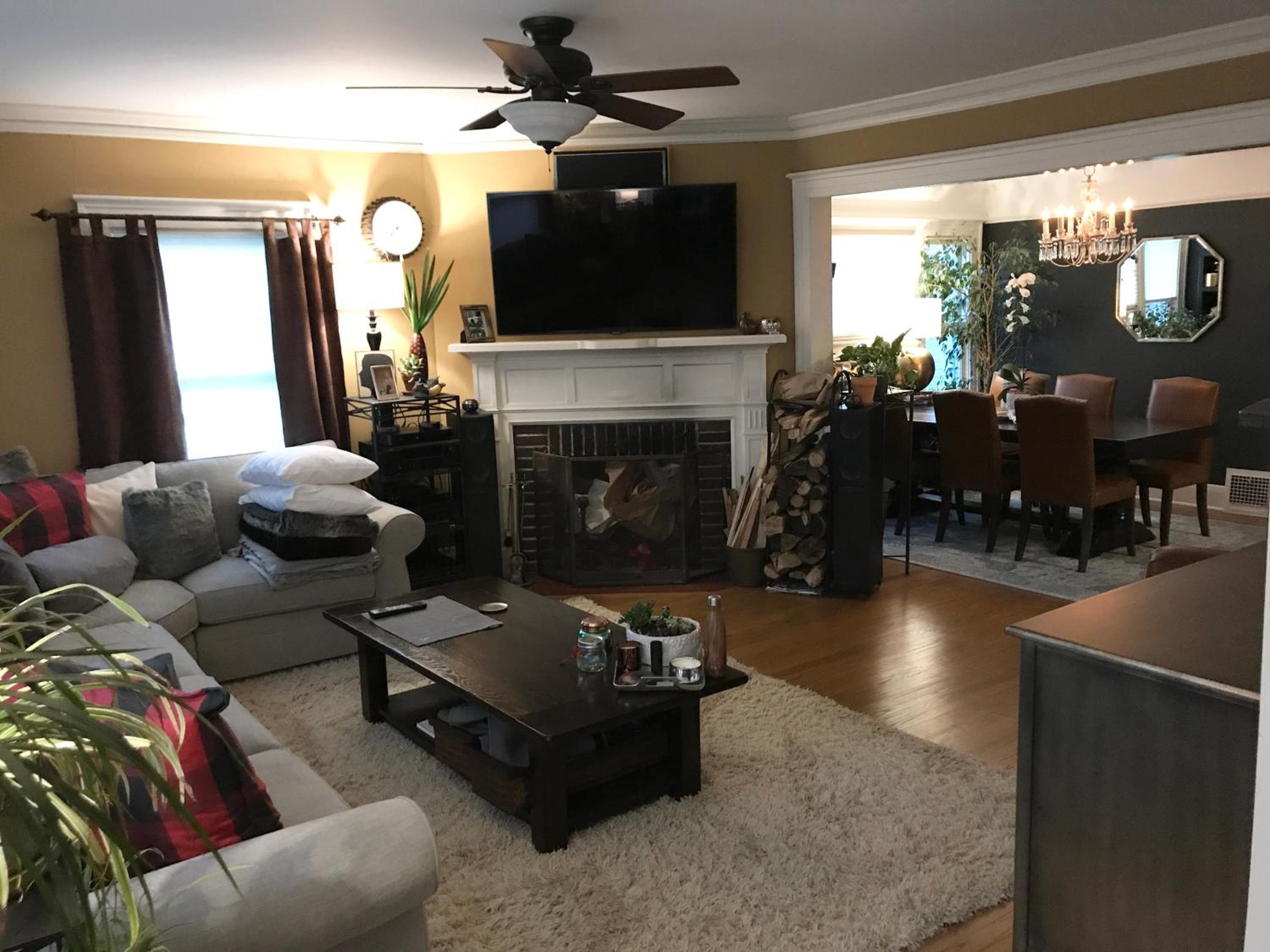 Five-Bedroom House photo 2