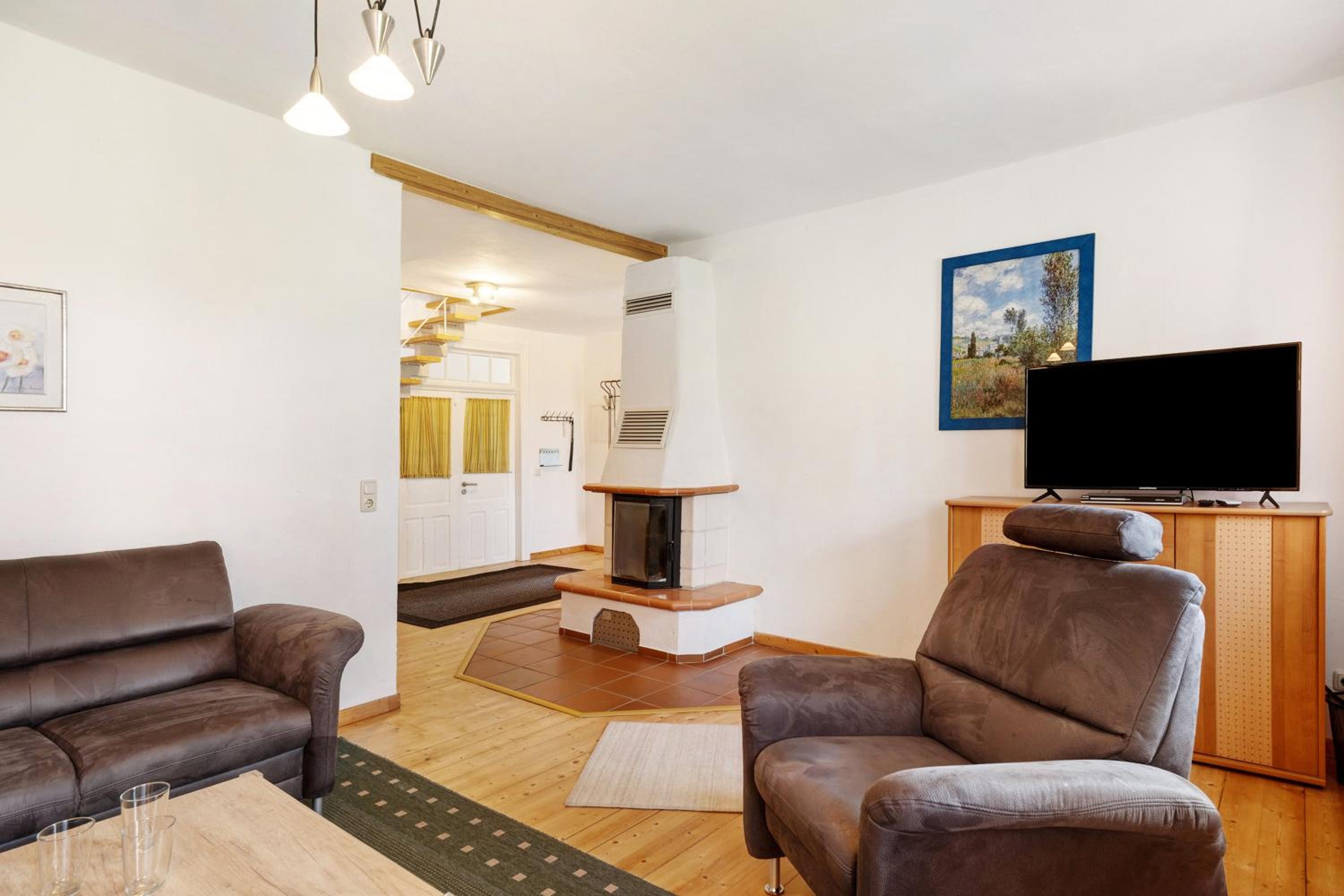 Three-Bedroom Superior Apartment