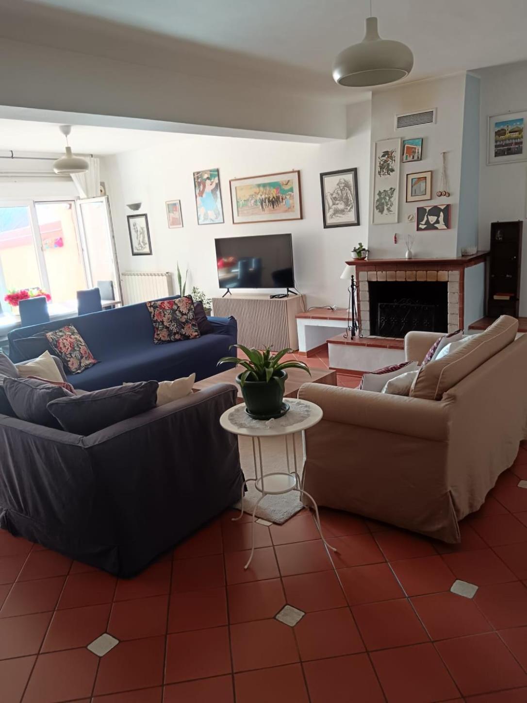 Three-Bedroom Apartment photo 1