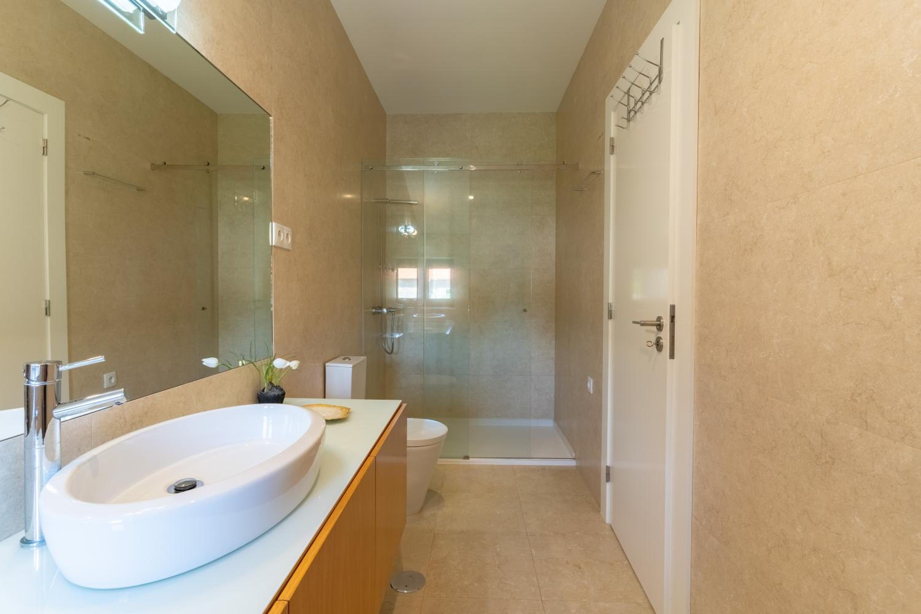 Three-Bedroom Villa photo 3