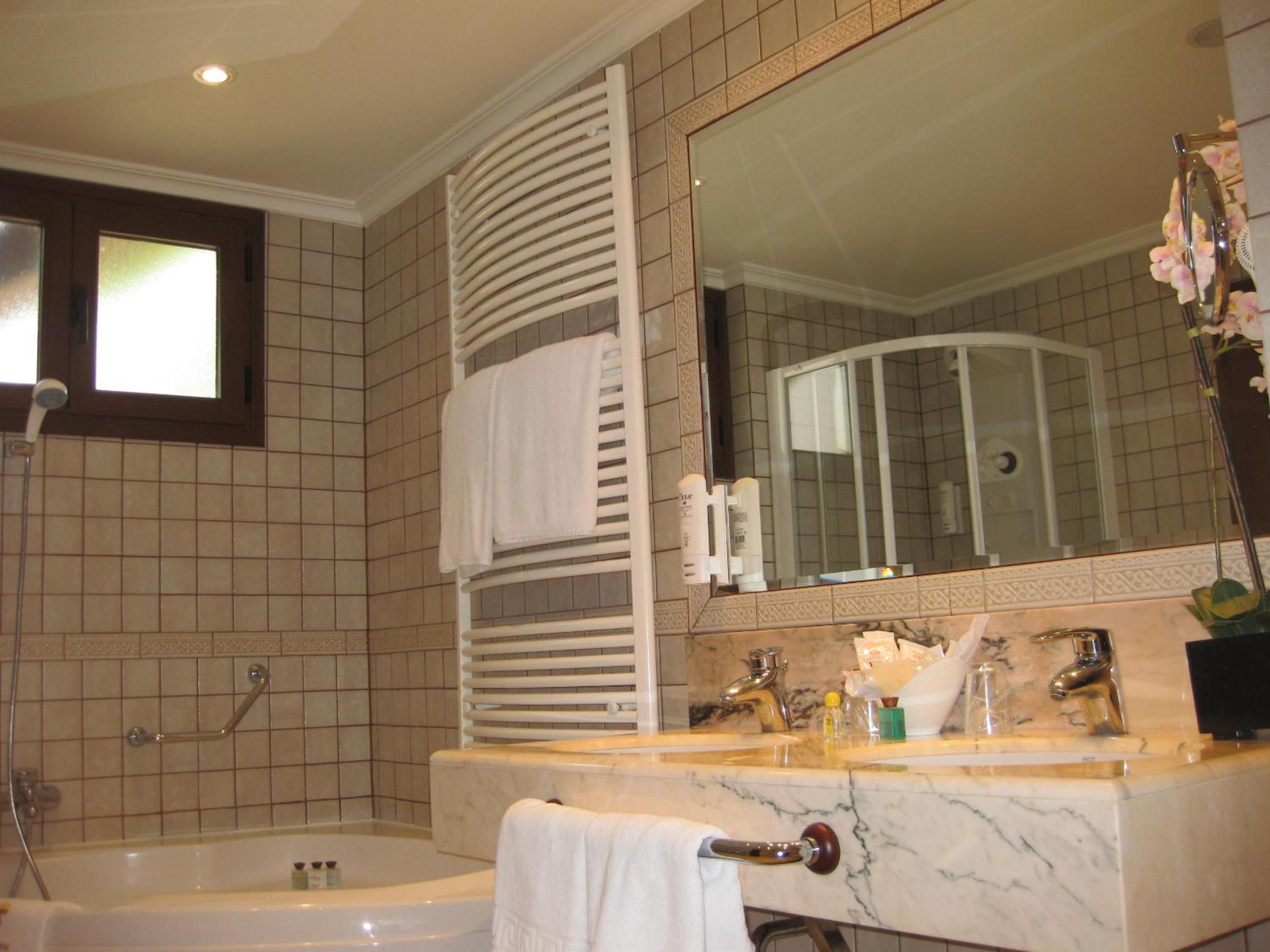 Suite - Photo 2
