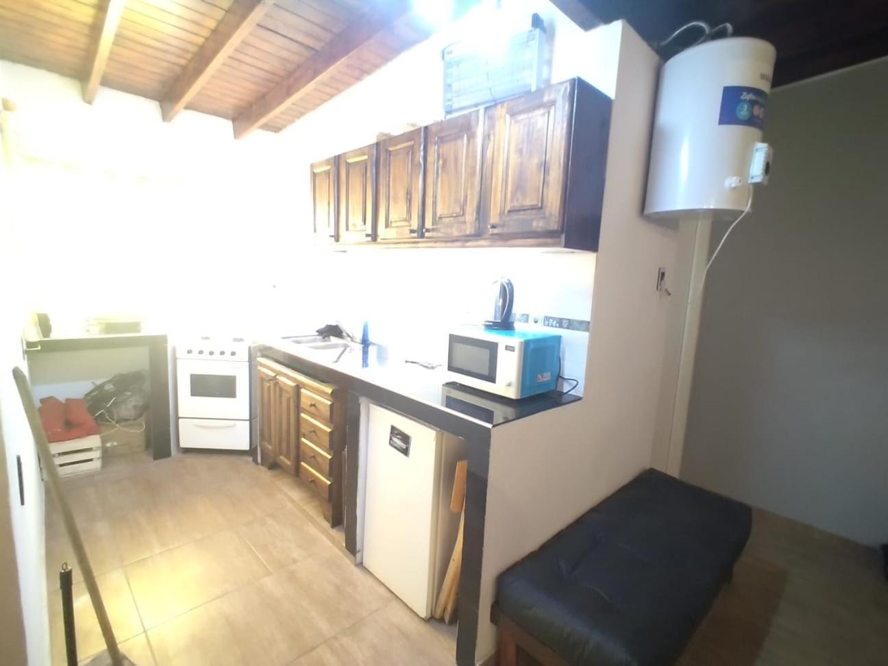 One-Bedroom House photo 2