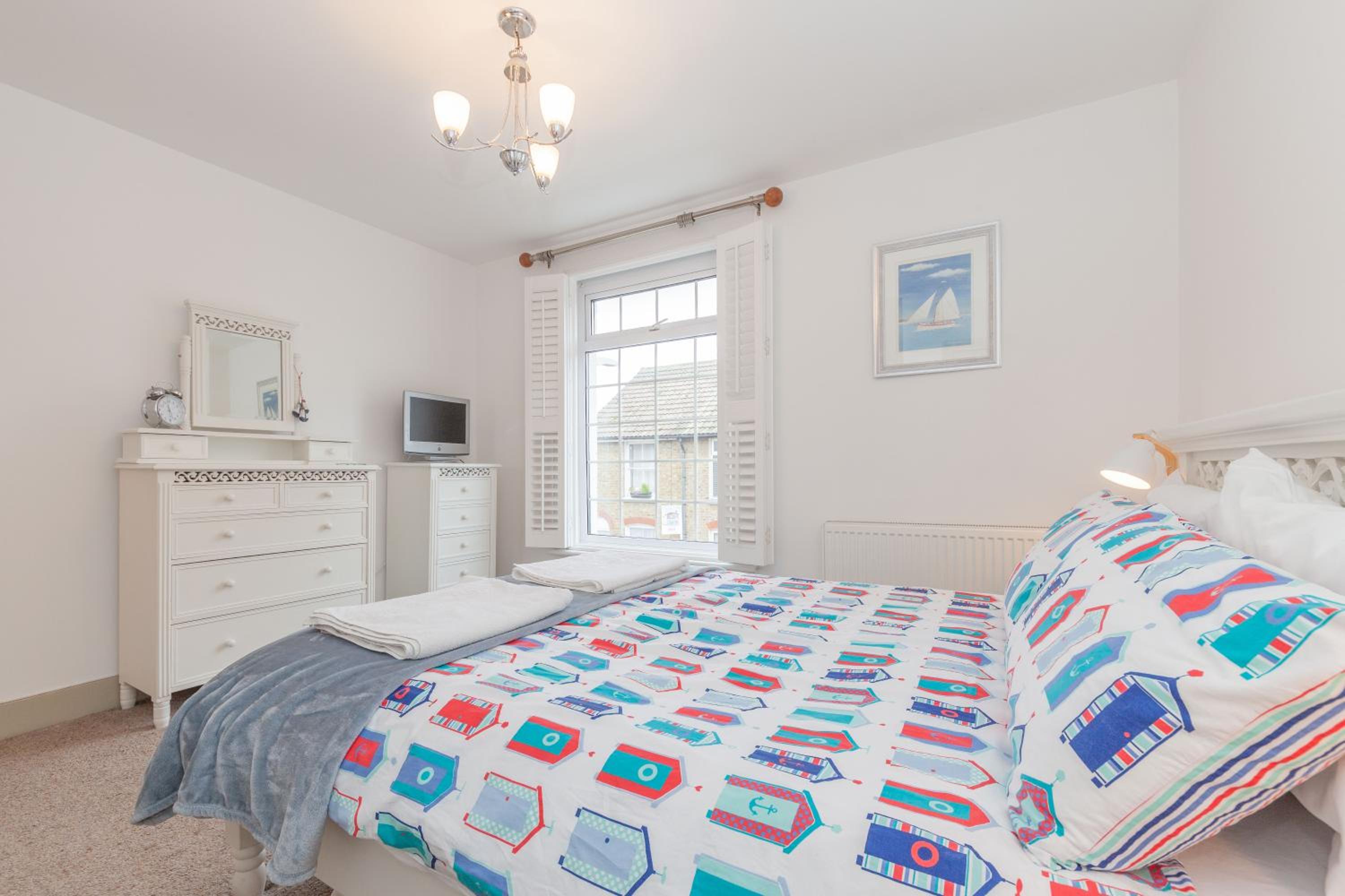 Two-Bedroom House photo 2