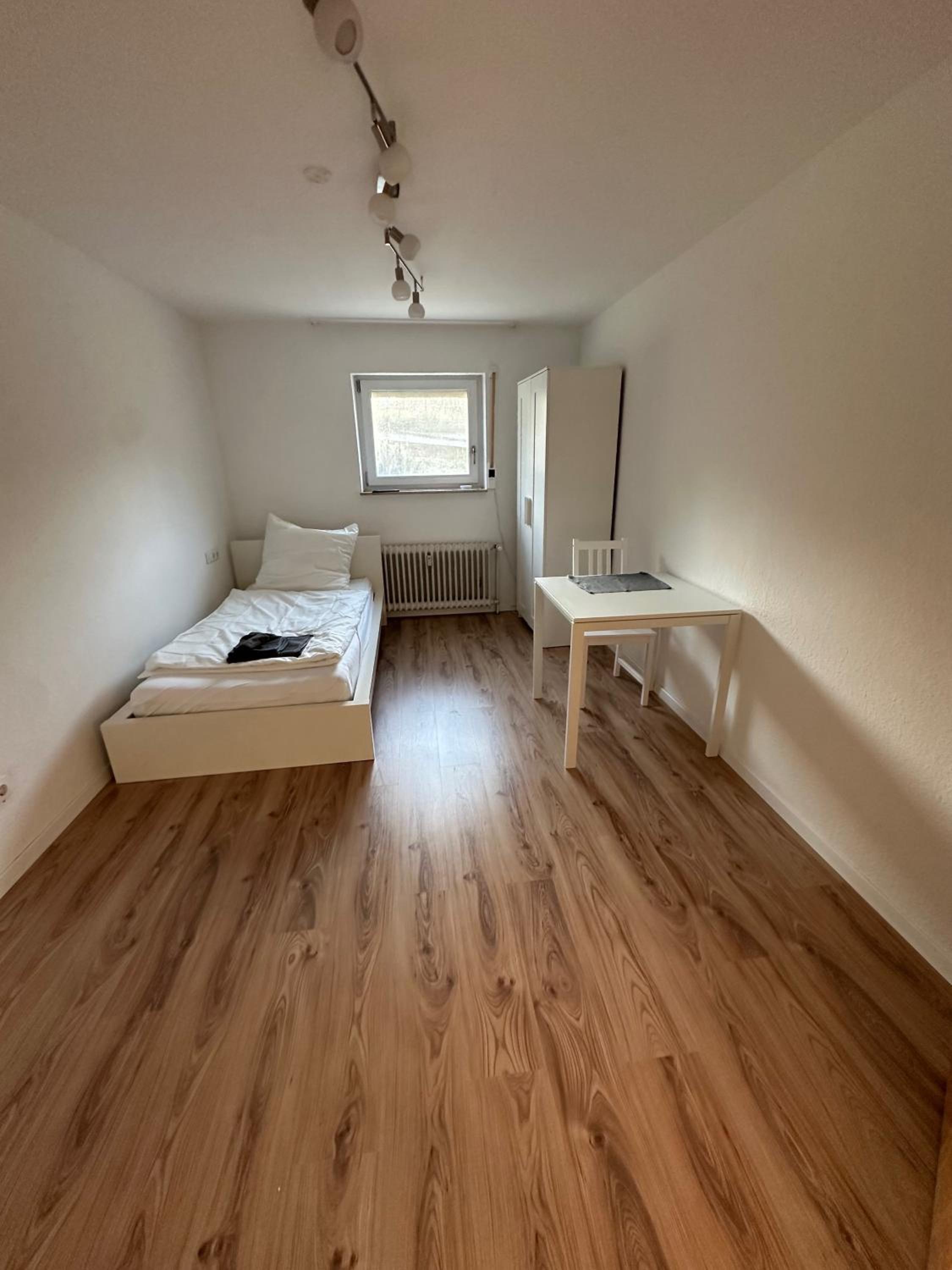 Single Room with Shared Bathroom photo 1