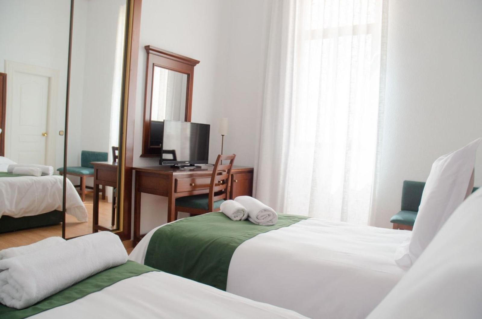 Habitación Doble o con Dos Camas