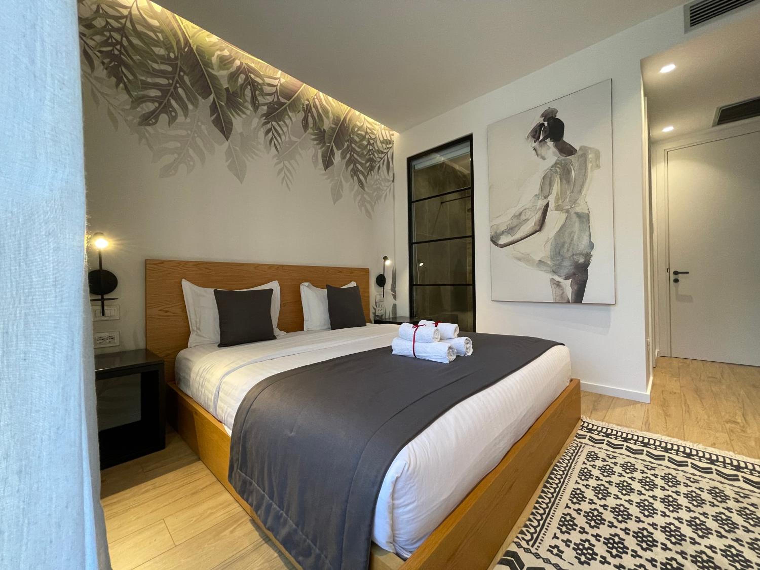 Large Double Room