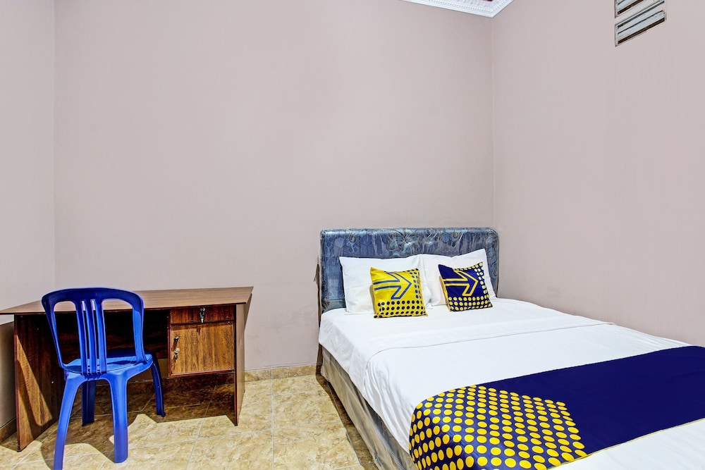 Basic Double Room photo 2
