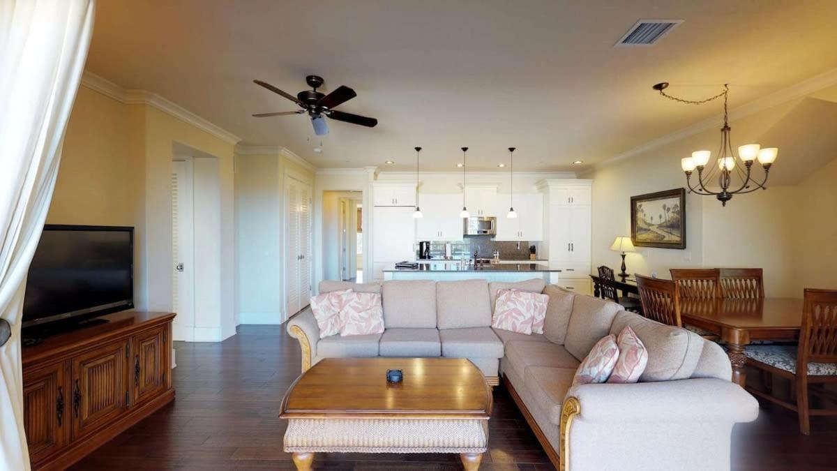 Villa photo 1