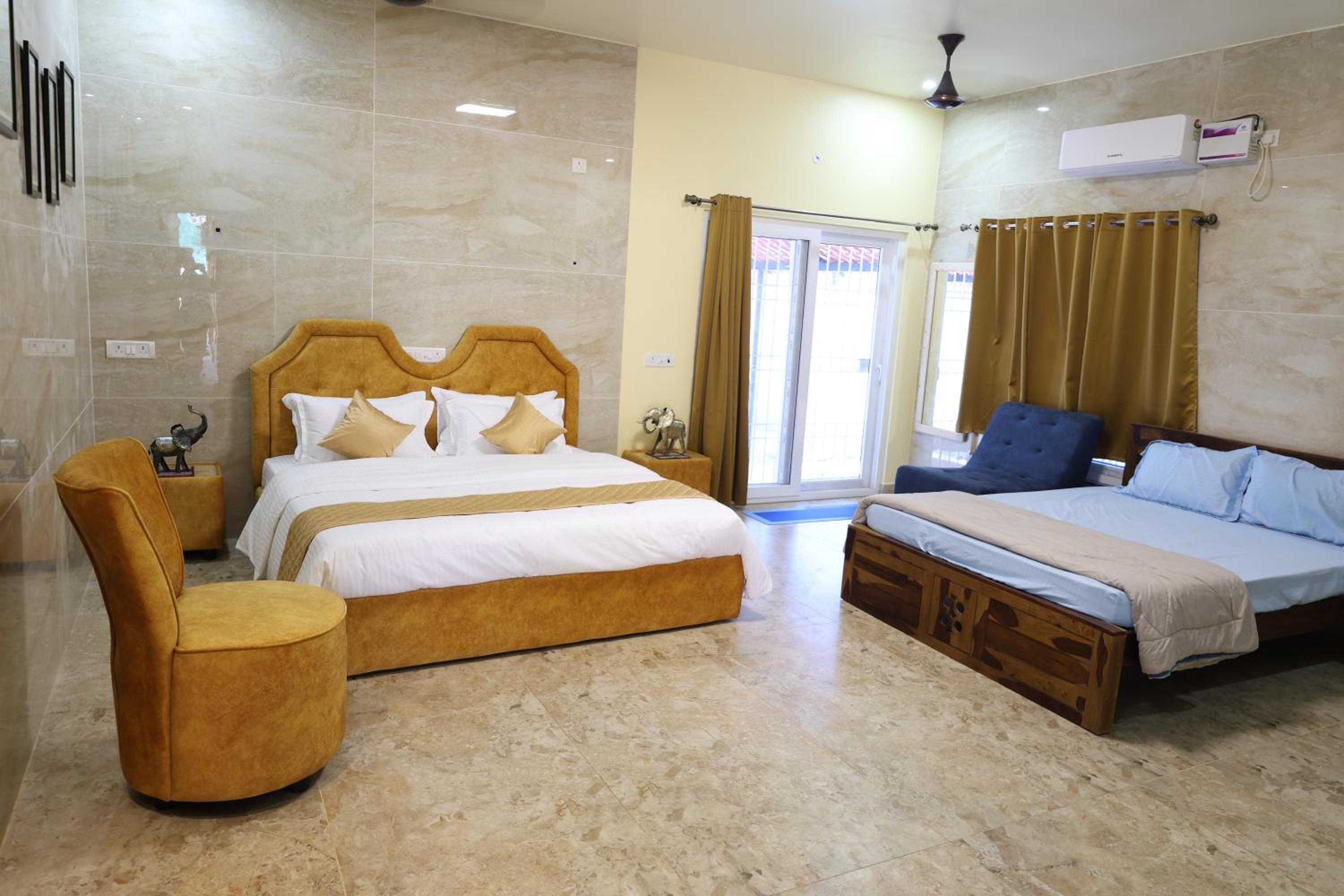Luxury Quadruple Room