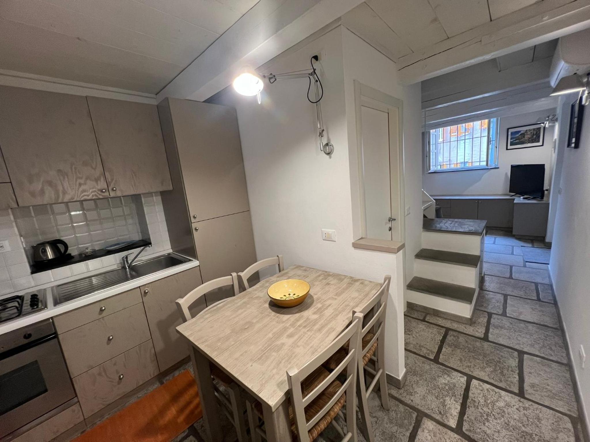 Two-Bedroom House - Photo 11