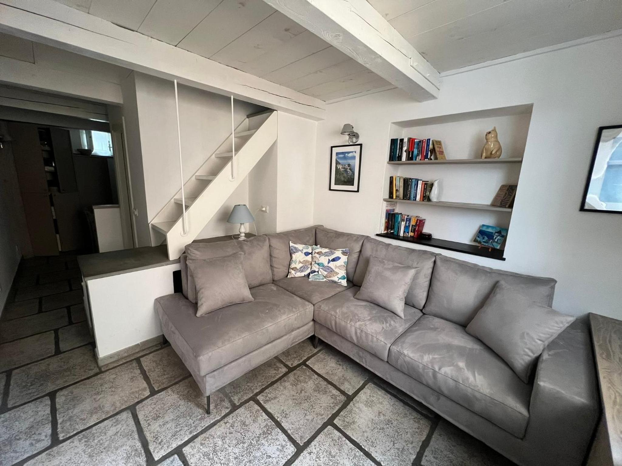 Two-Bedroom House - Photo 29