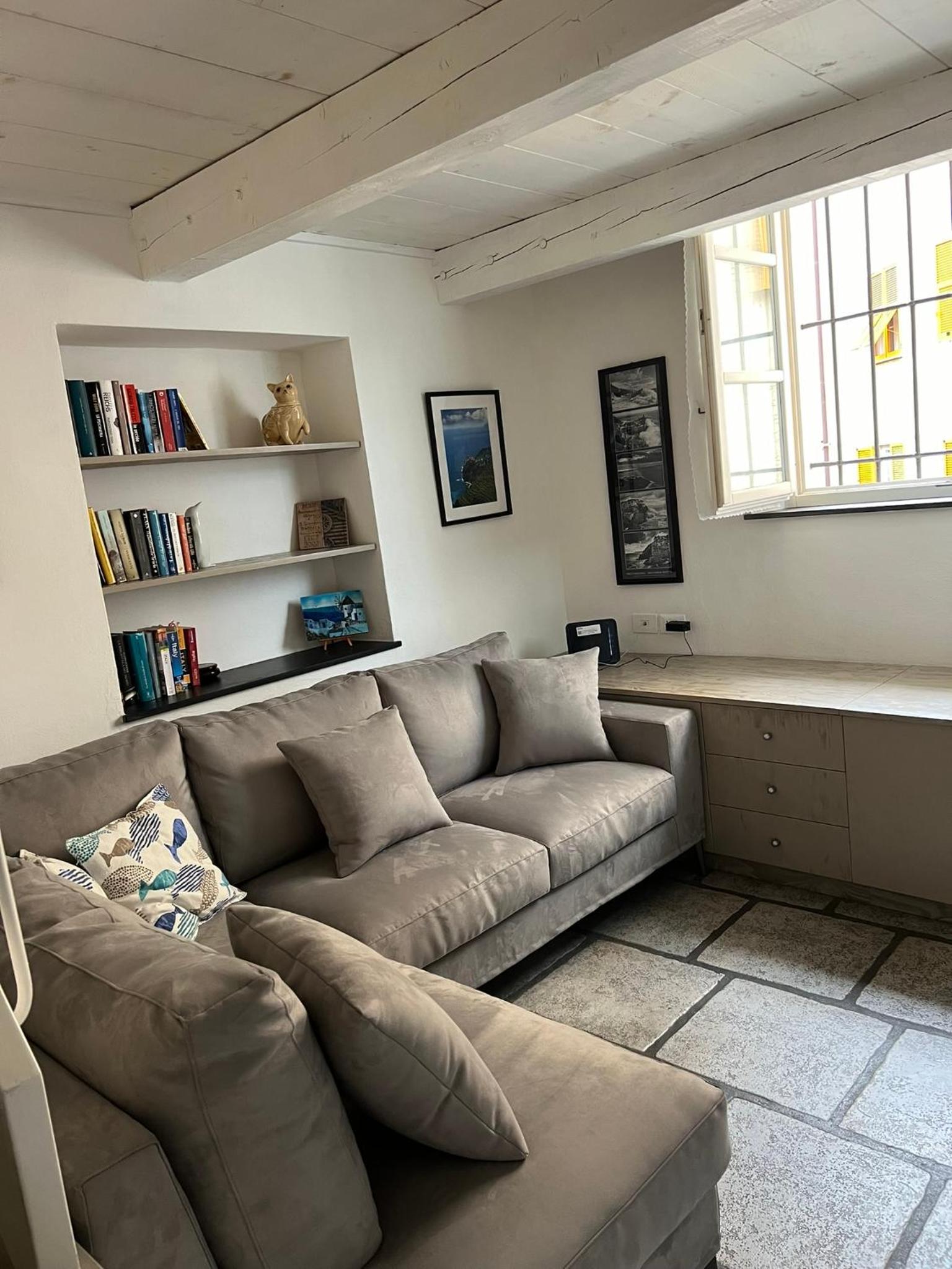Two-Bedroom House - Photo 24