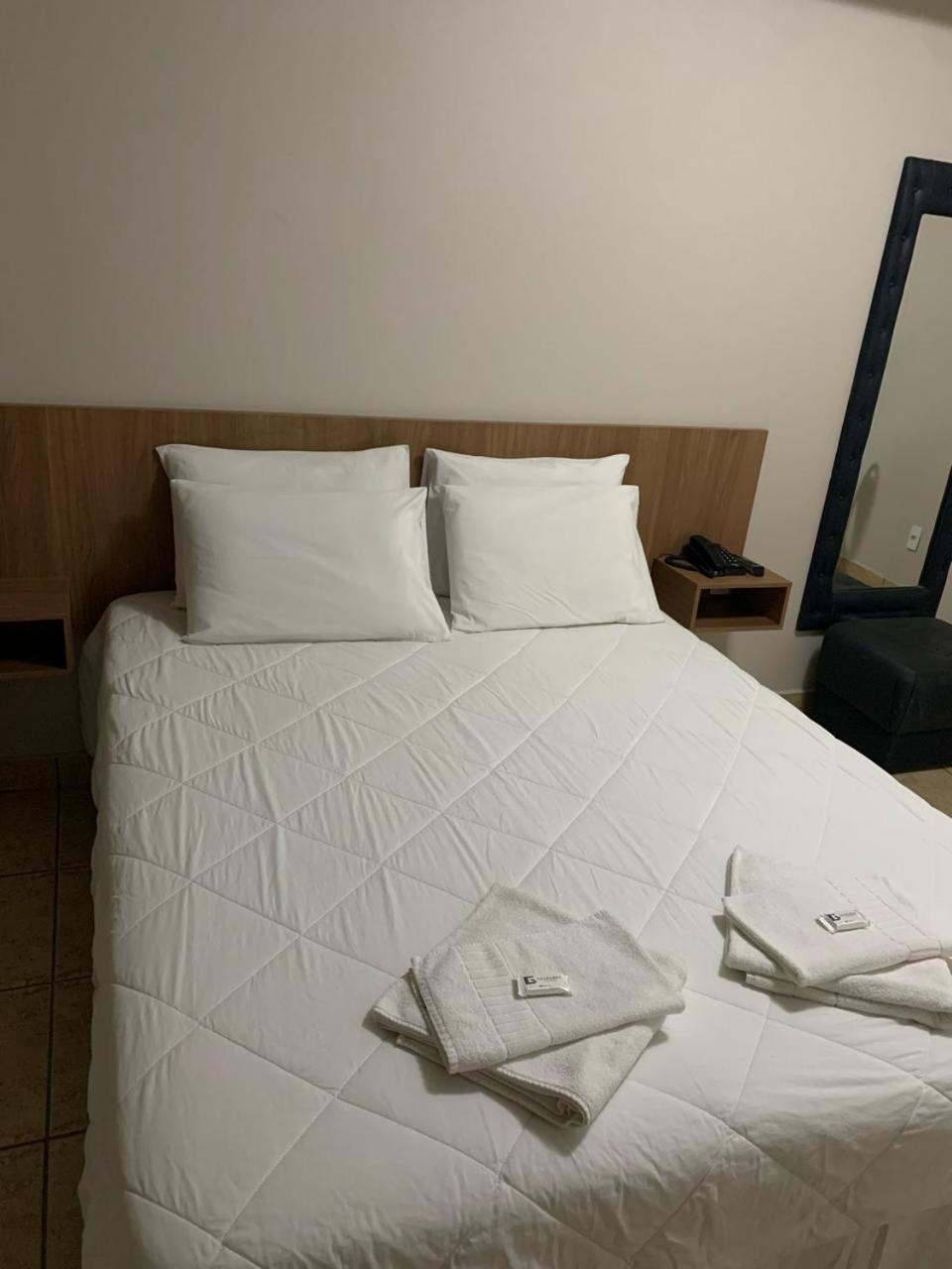 Single Room with Private Bathroom photo 1