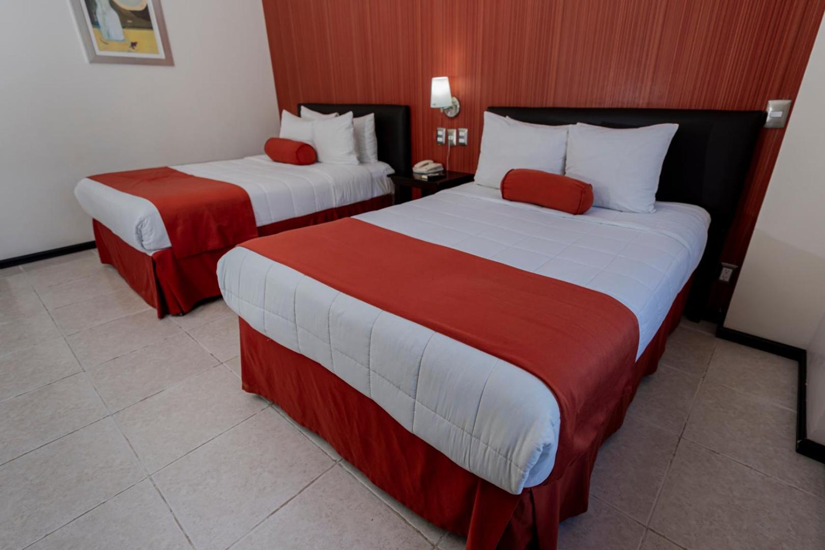 Standard Twin Room - Photo 5