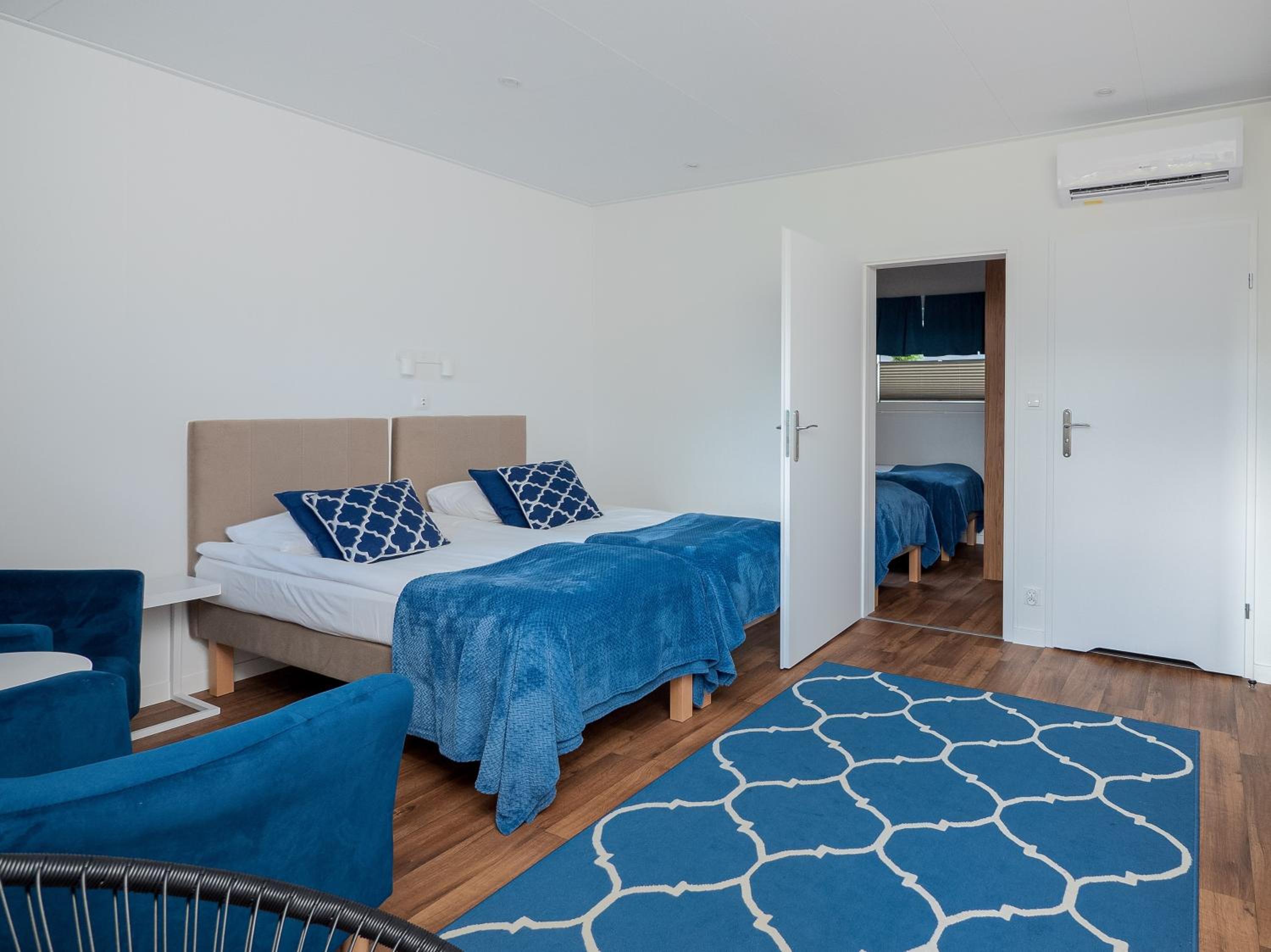 Quadruple Room with Bathroom photo 2