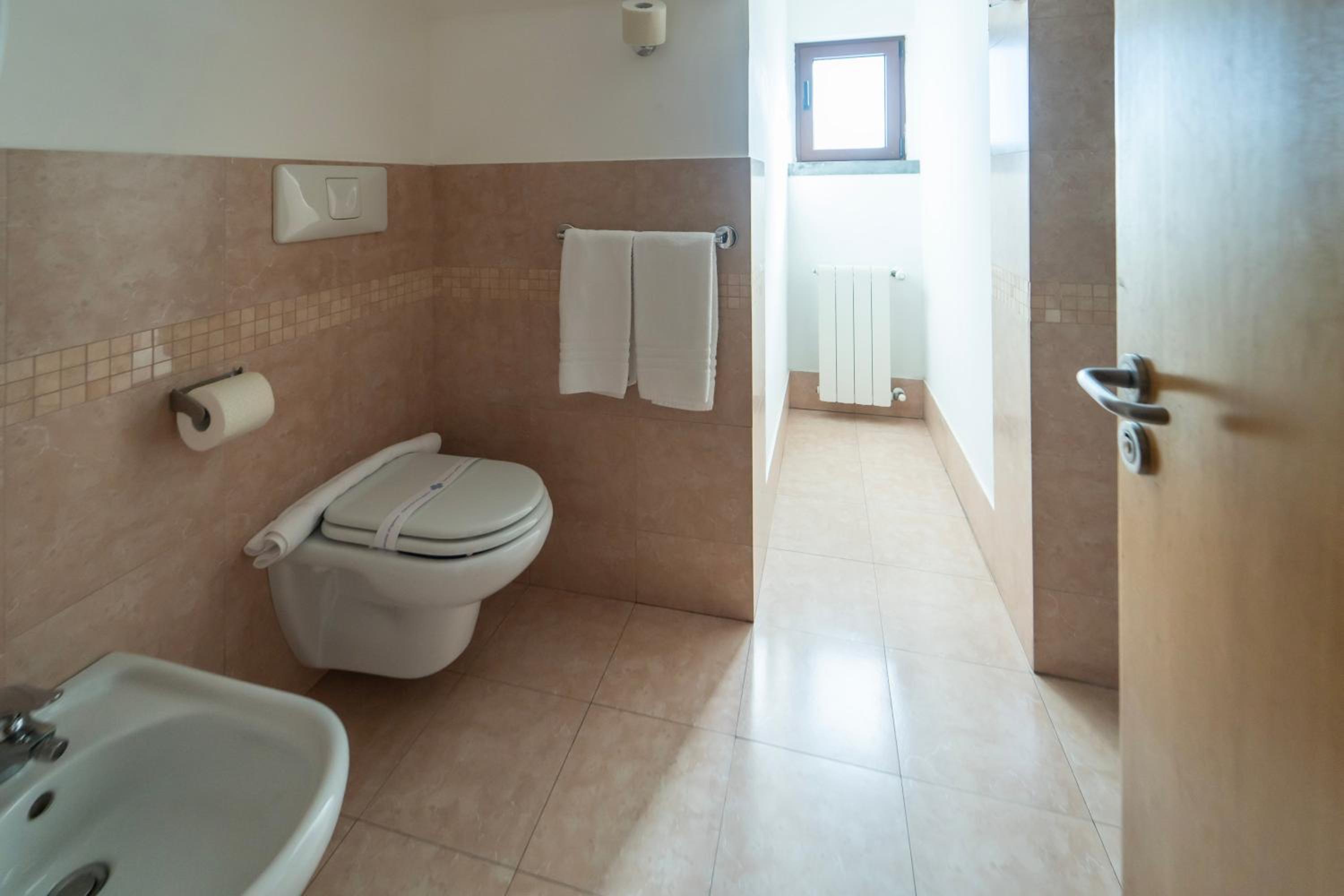 Classic Quadruple Room photo 2