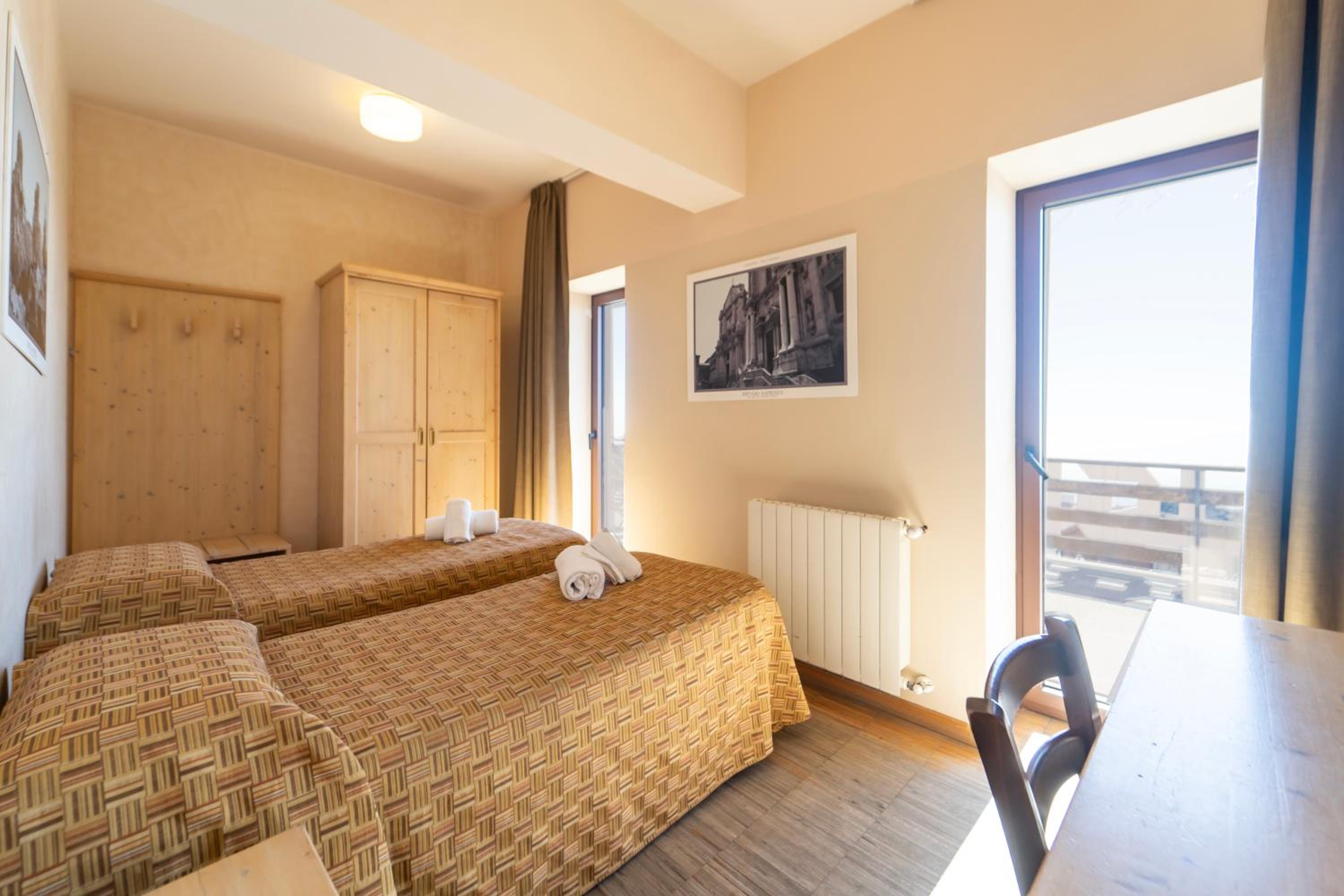 Quadruple Room with Terrace photo 3