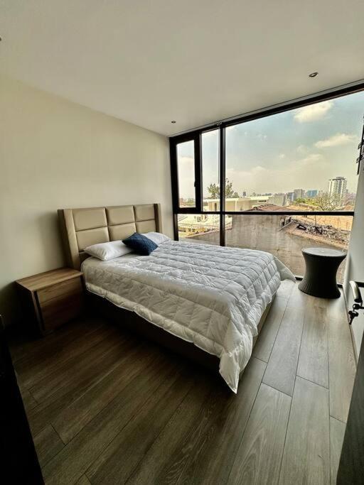Three-Bedroom Apartment photo 1