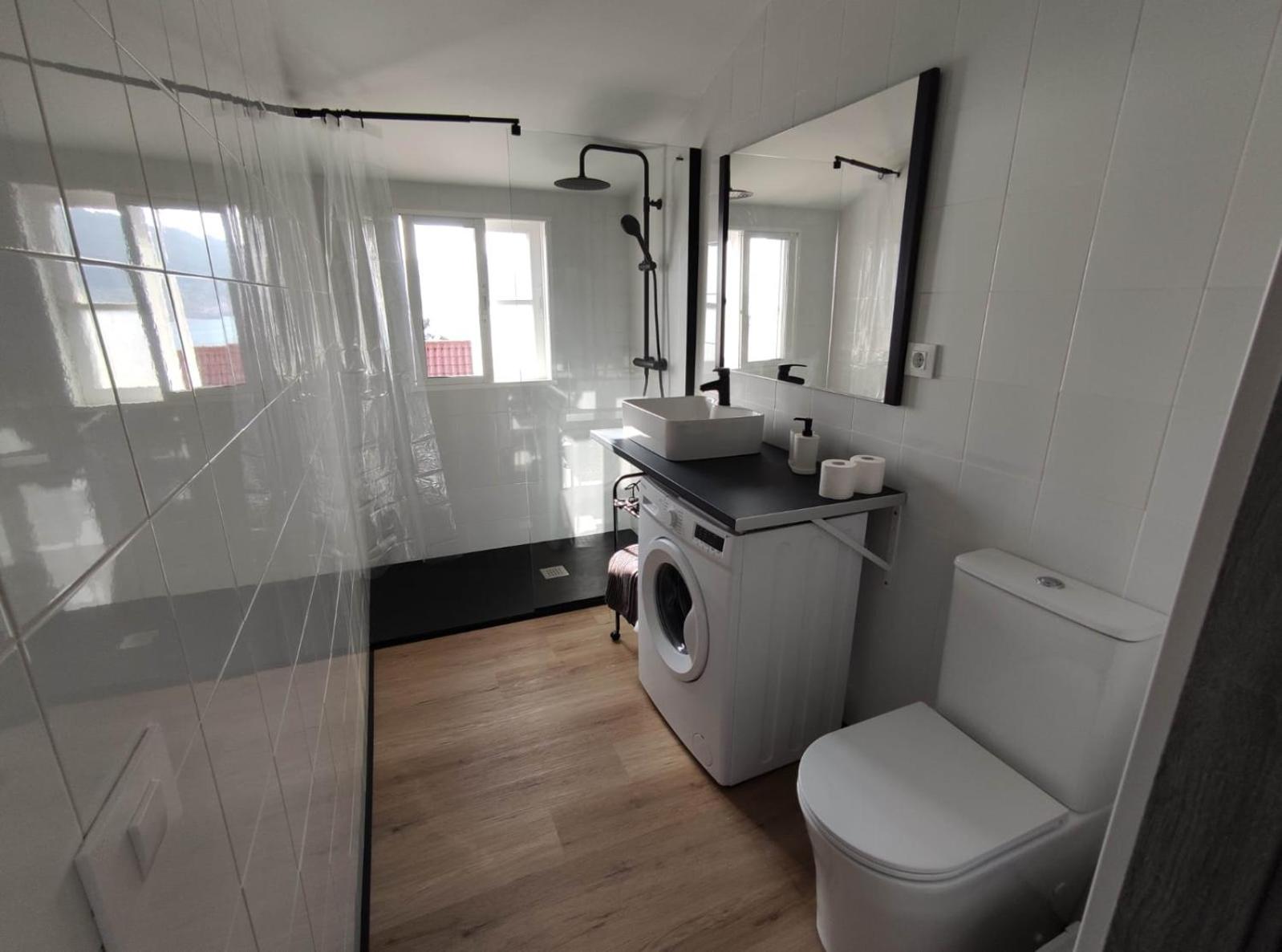 Studio Apartment with Sea View photo 3