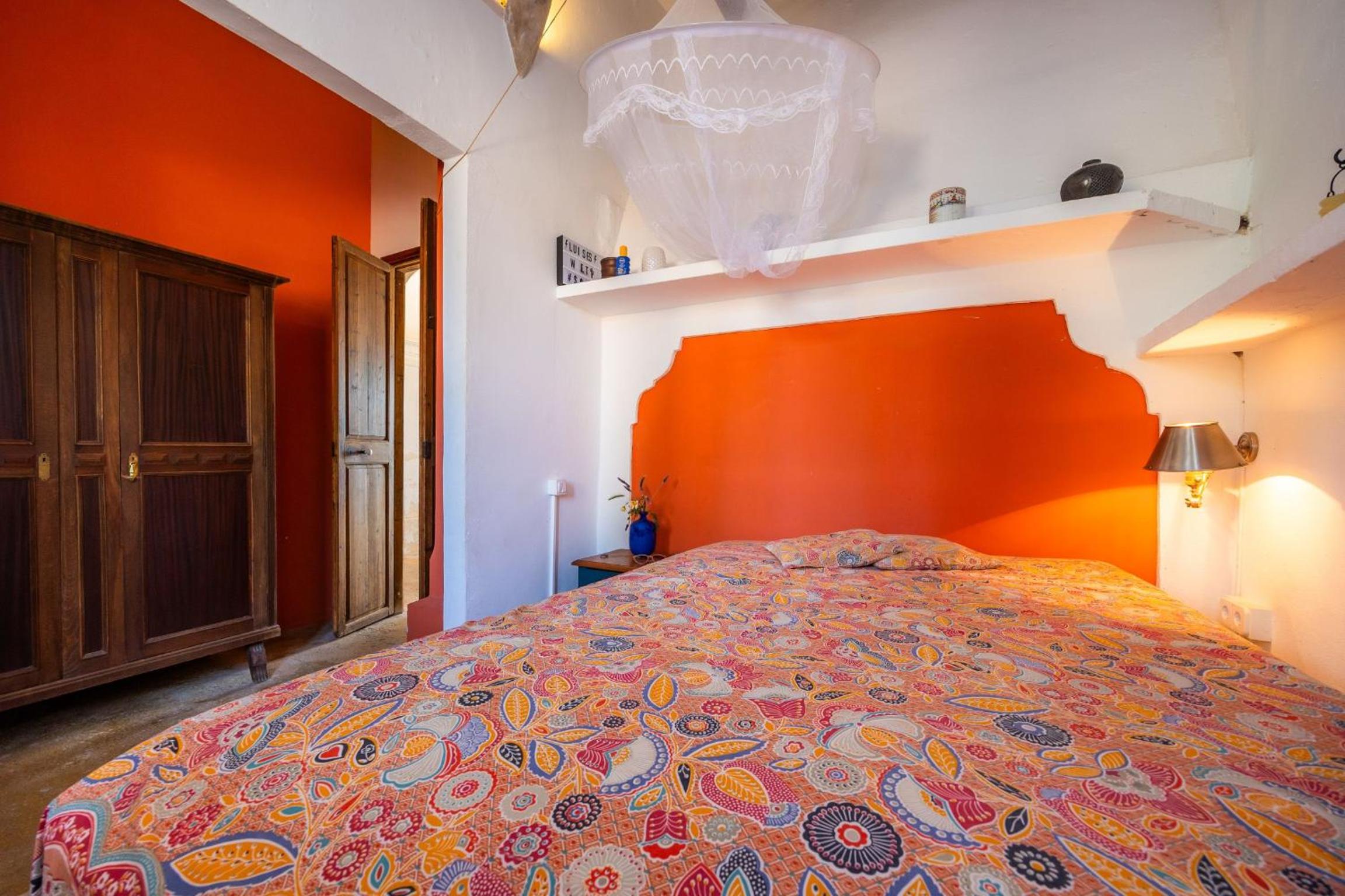 Casa de cuatro habitaciones