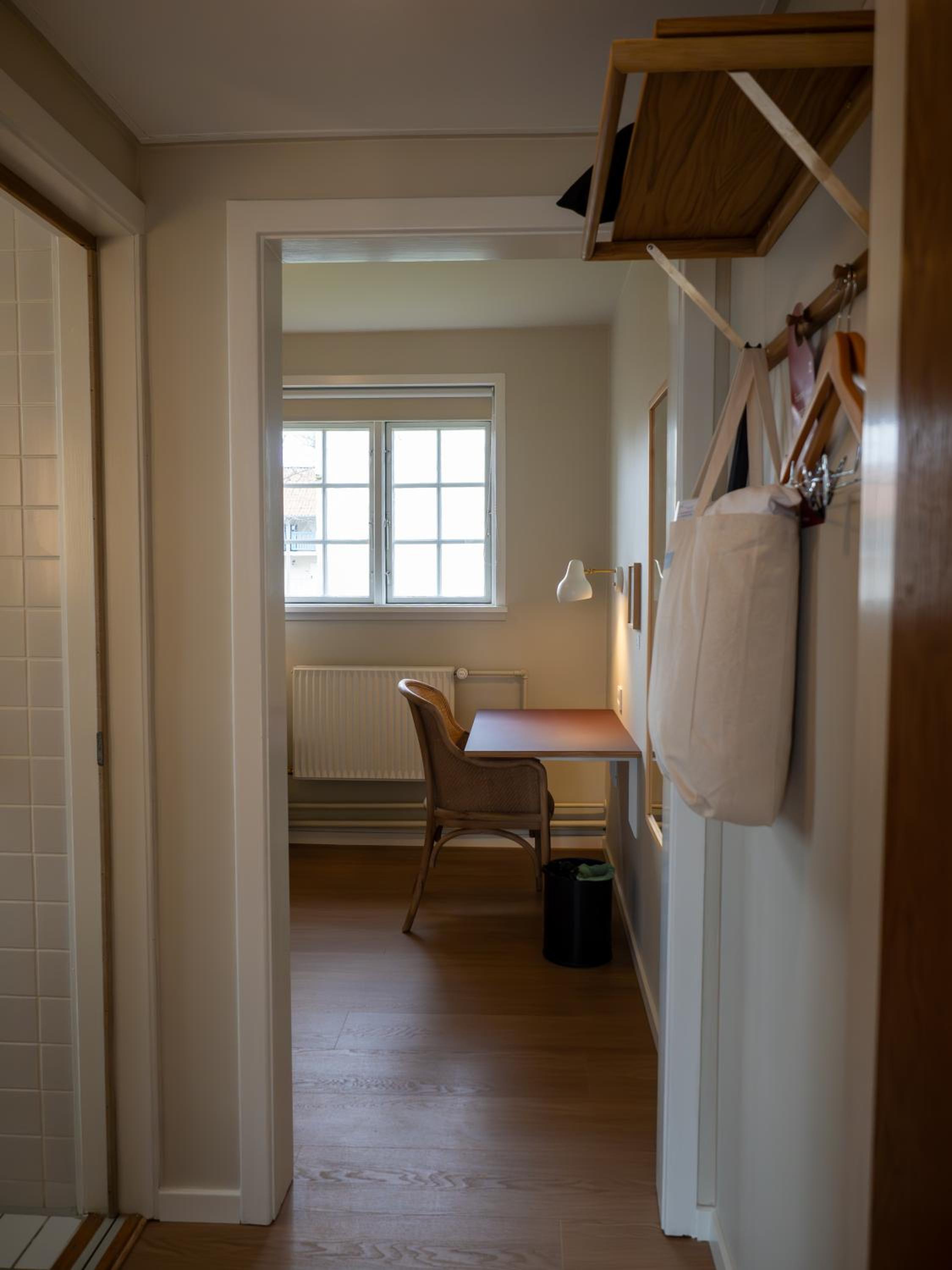 Small Single Room photo 2