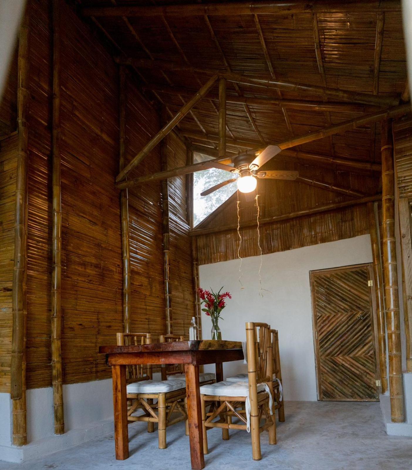 Bungalow photo 2