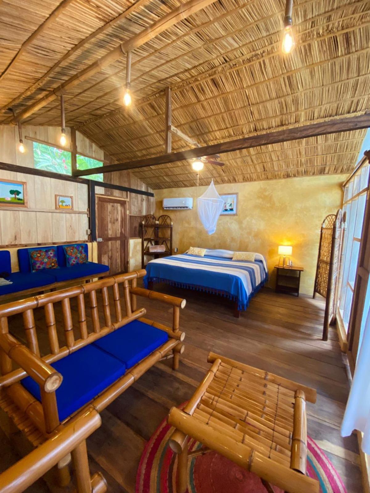 Bungalow photo 1