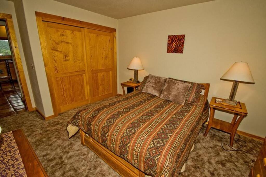 Three-Bedroom House photo 1