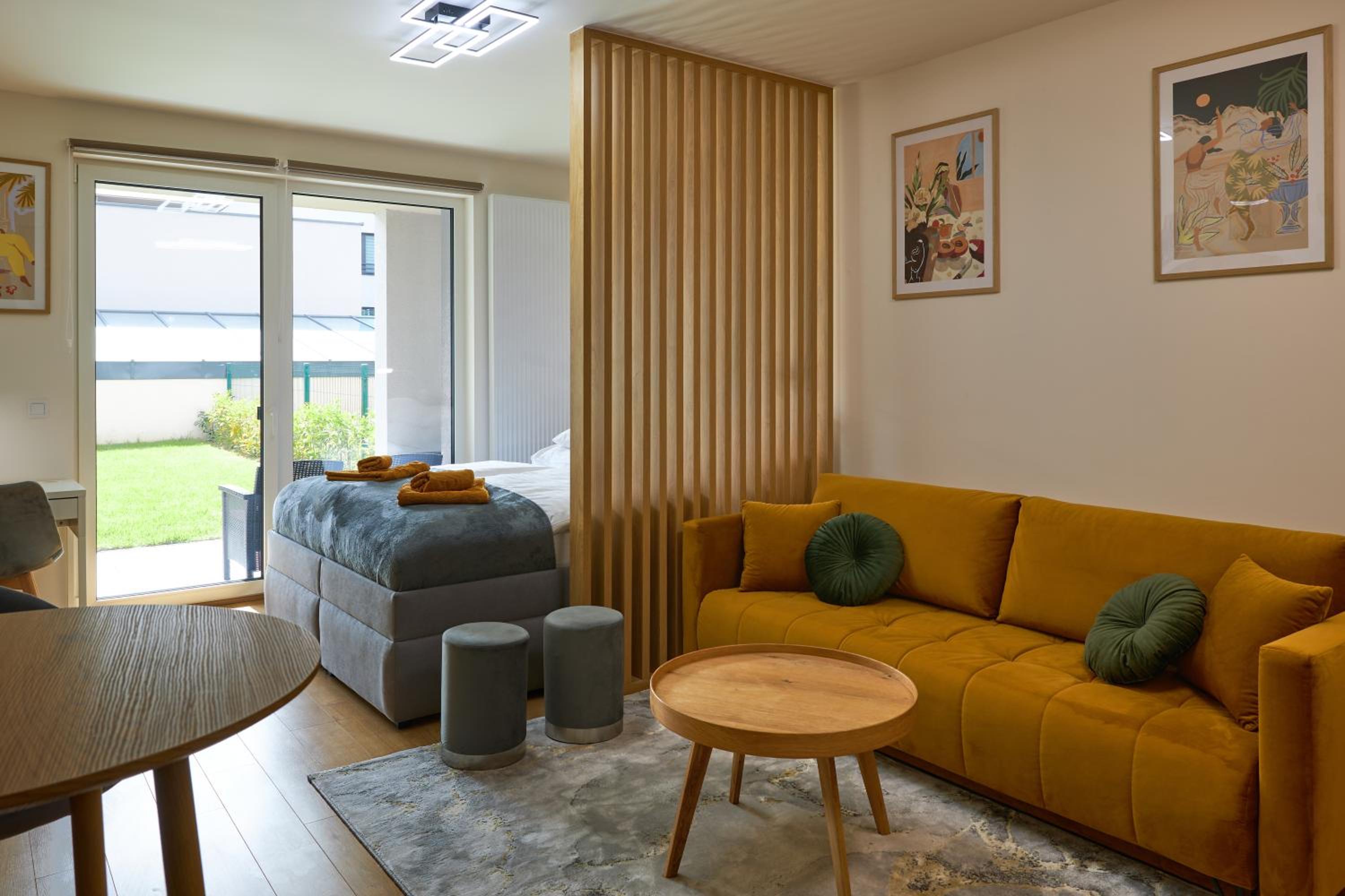 One-Bedroom Apartment