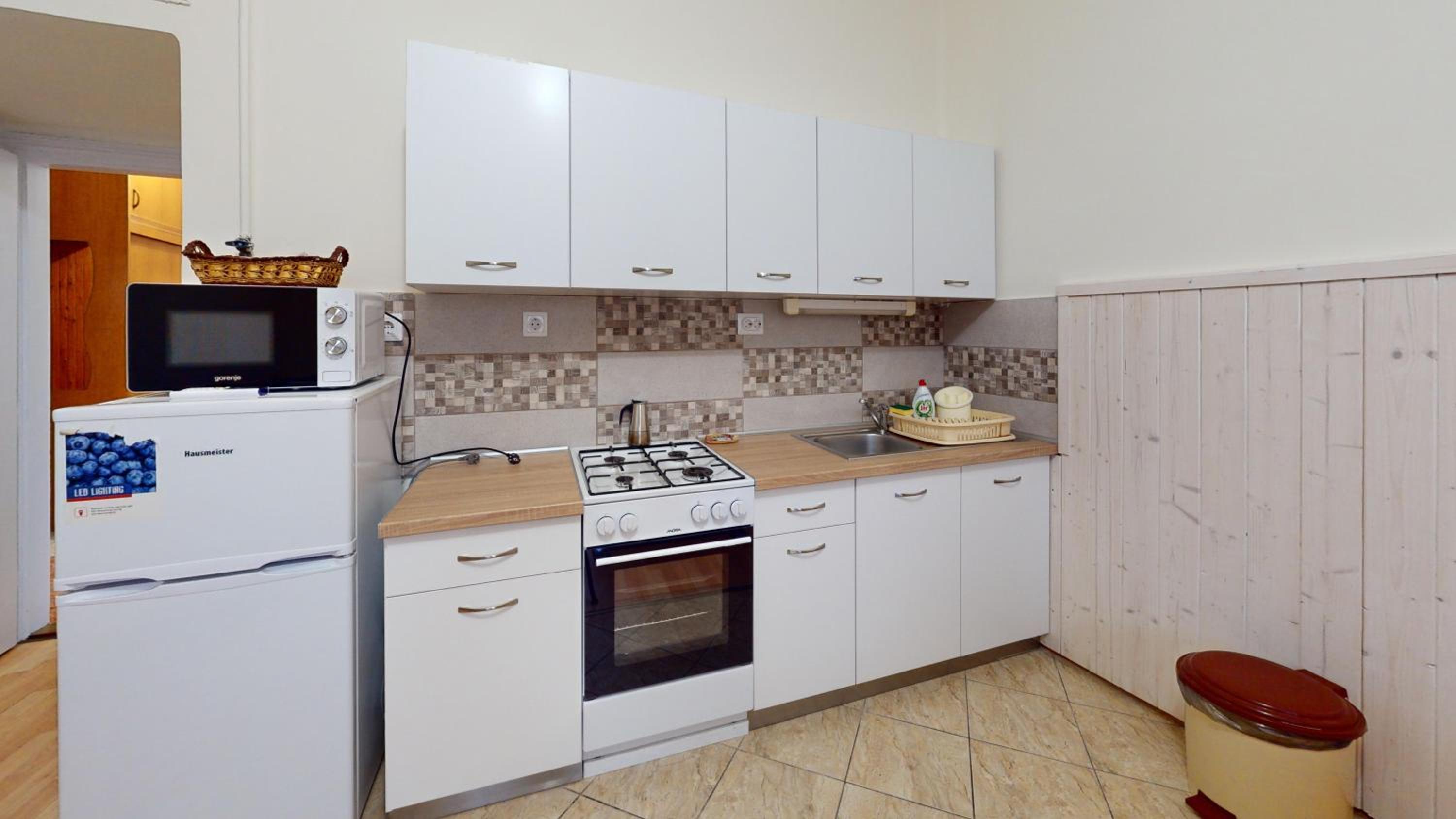 Apartment - Photo 14