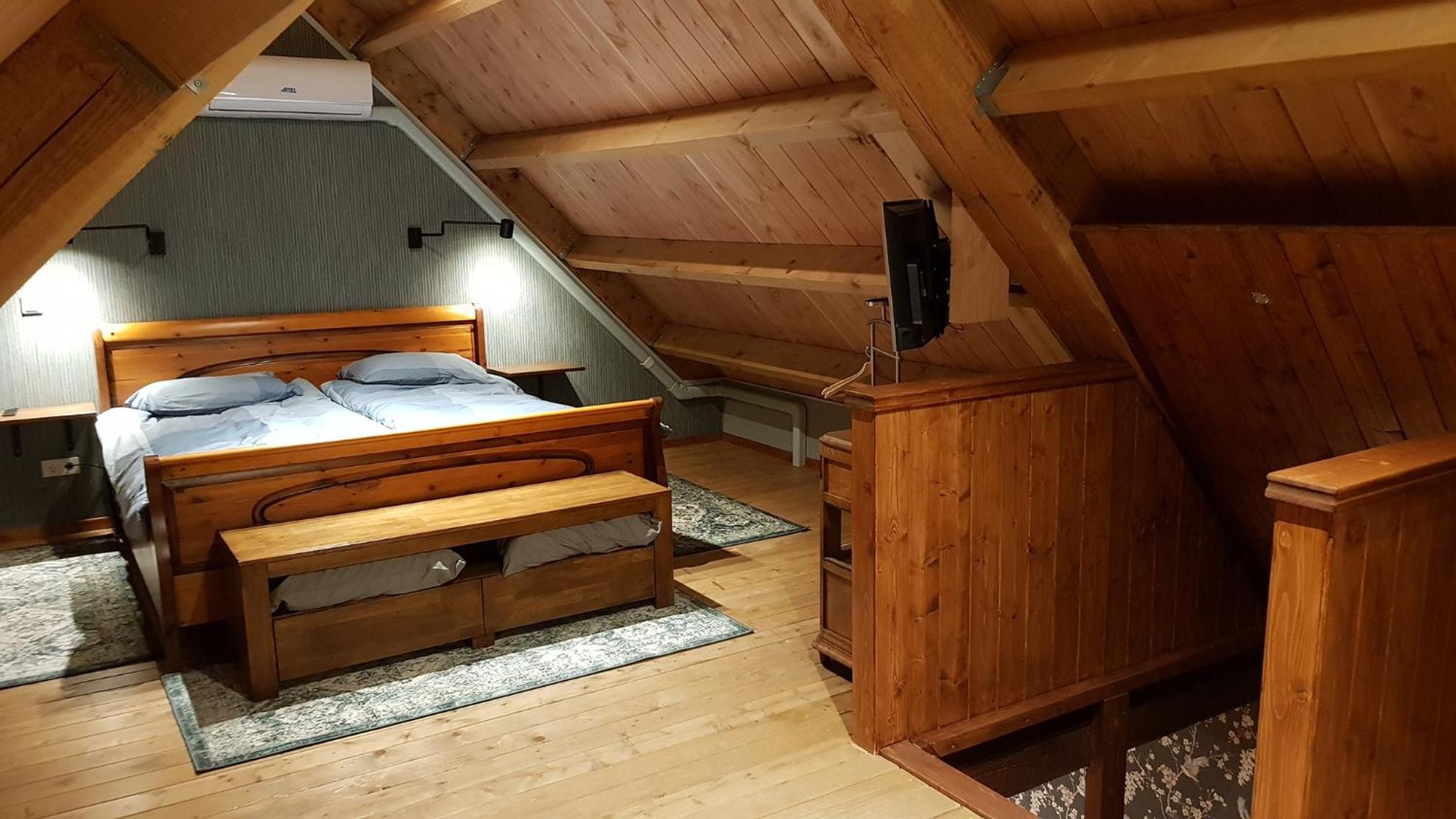 Two-Bedroom House photo 2