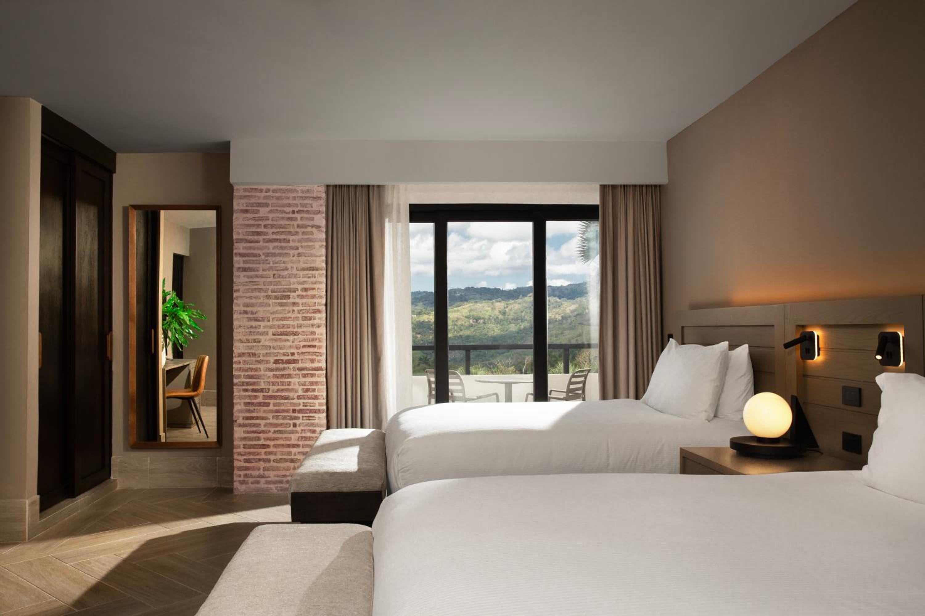 Double Deluxe Room
