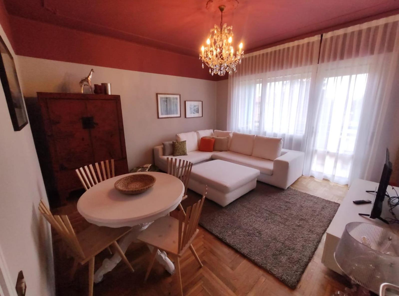 Three-Bedroom Apartment photo 1