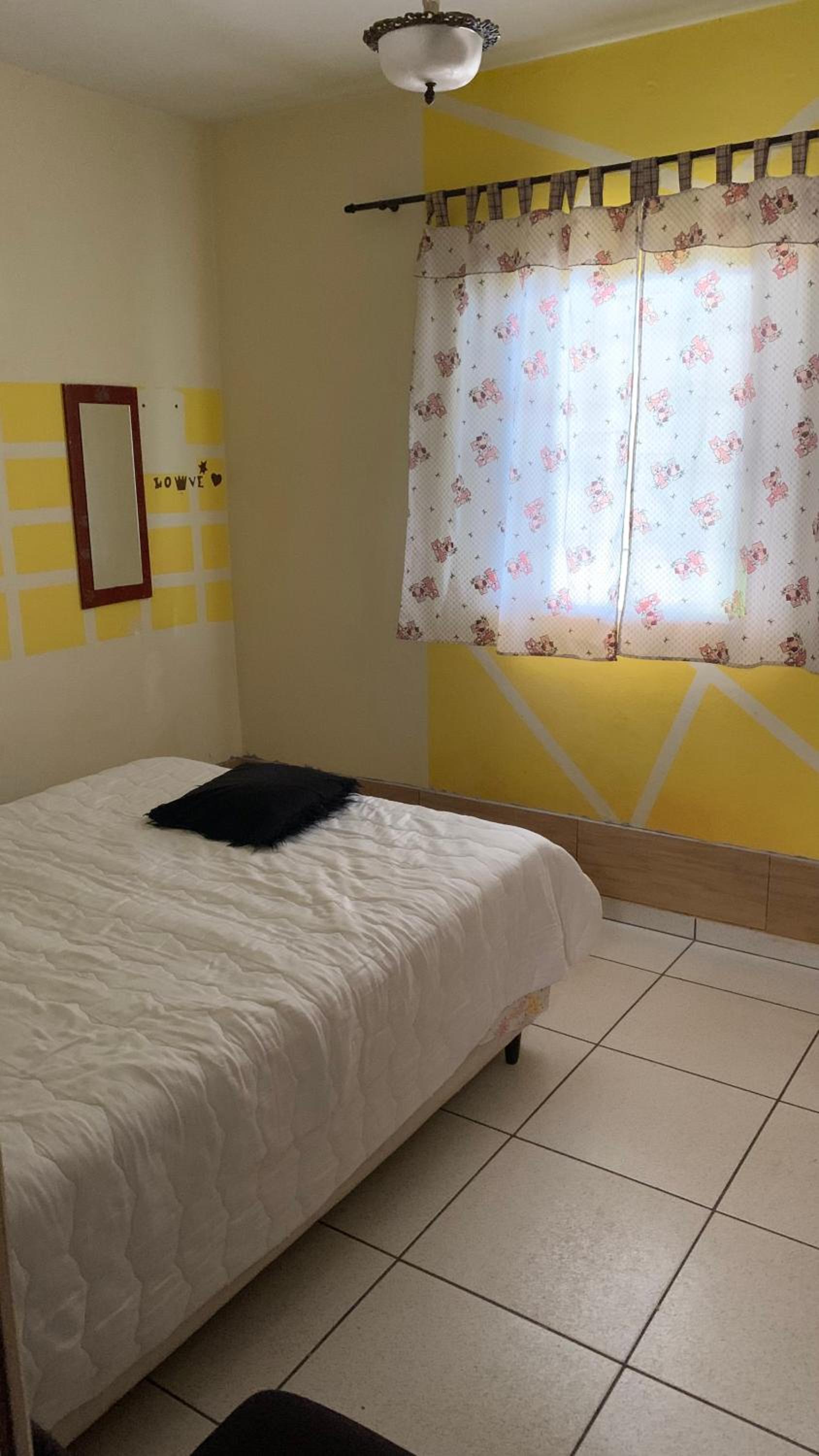 One-Bedroom House photo 1