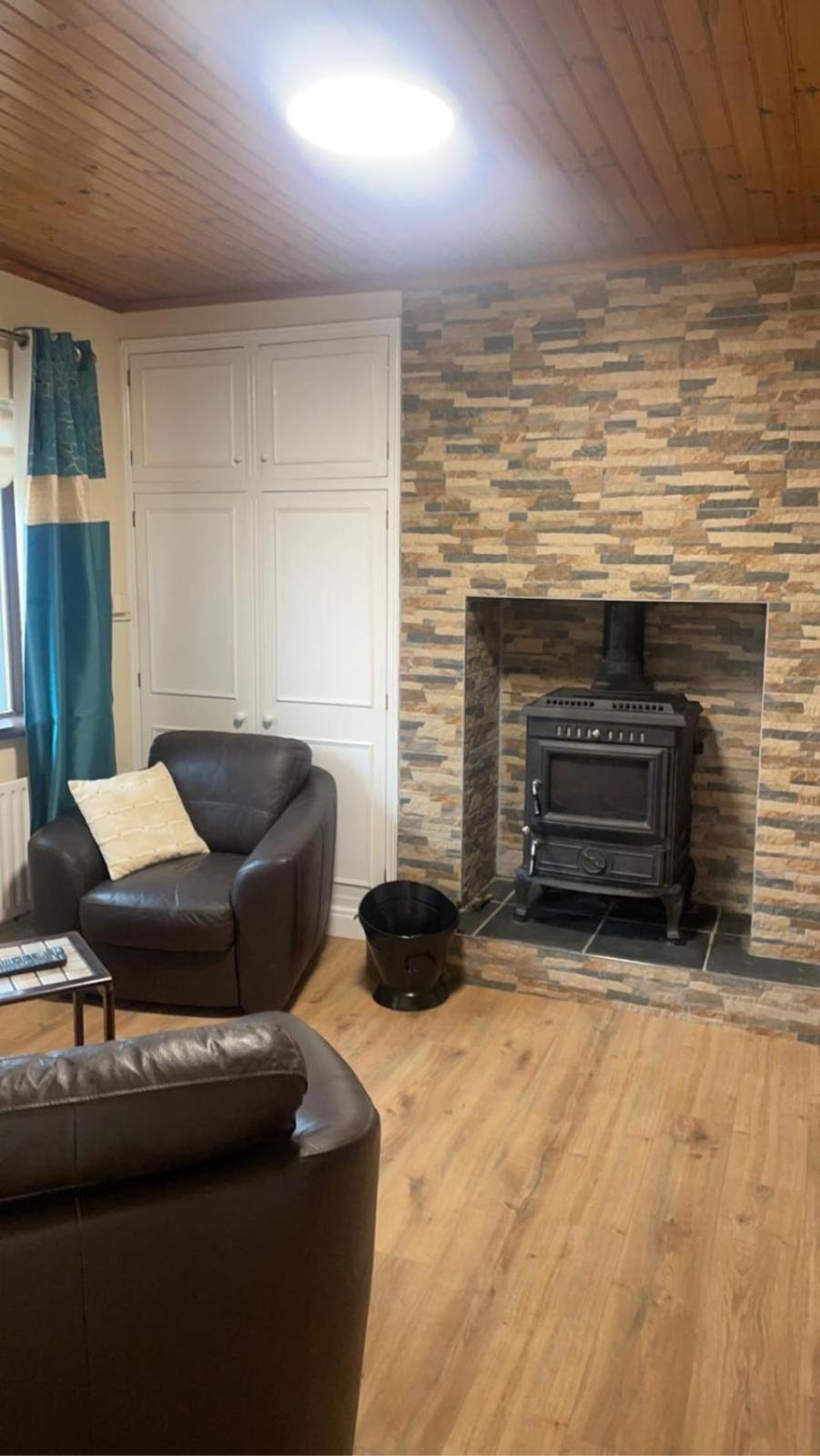 Three-Bedroom House photo 2