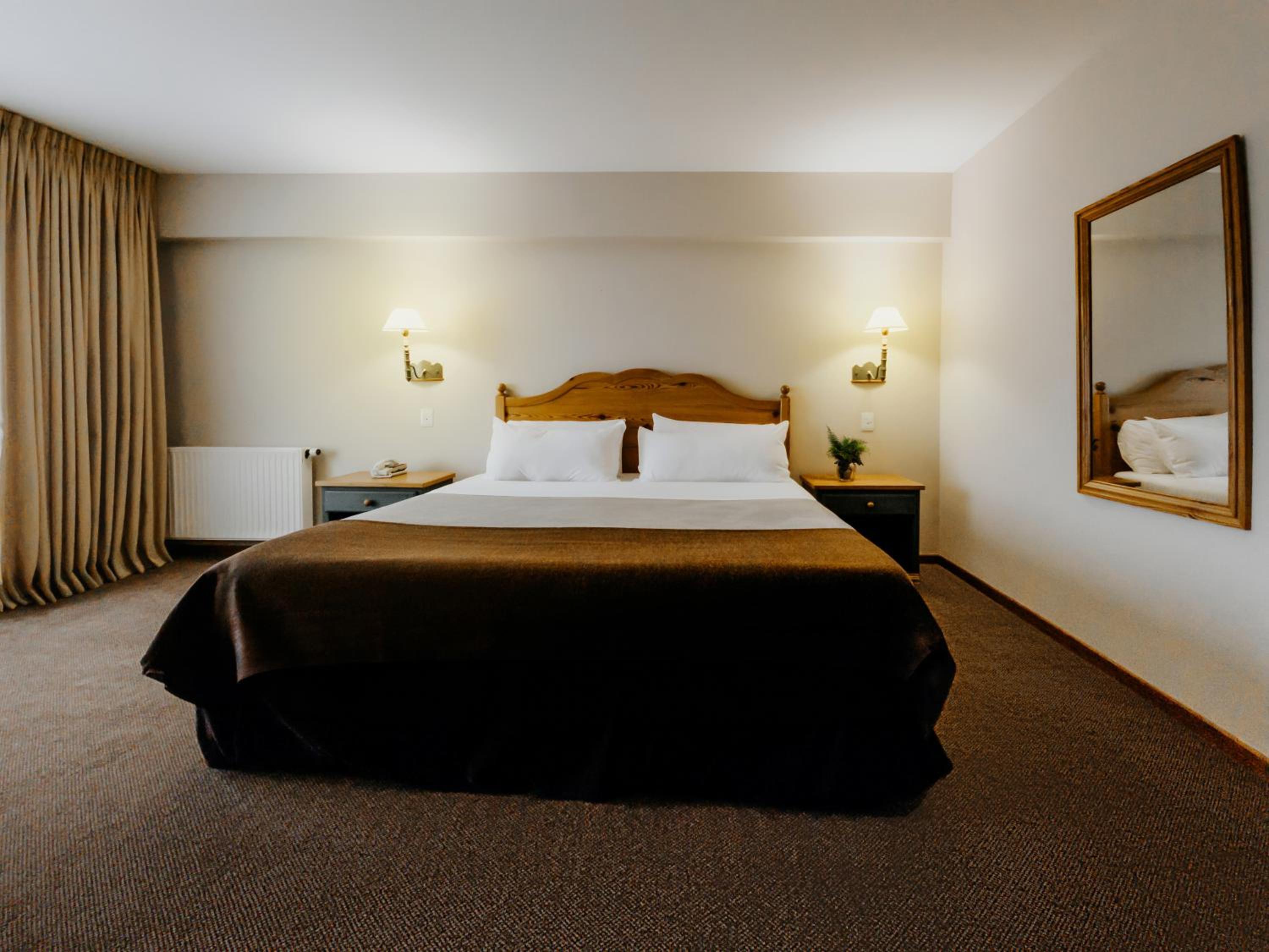 Junior King Suite with Bay View