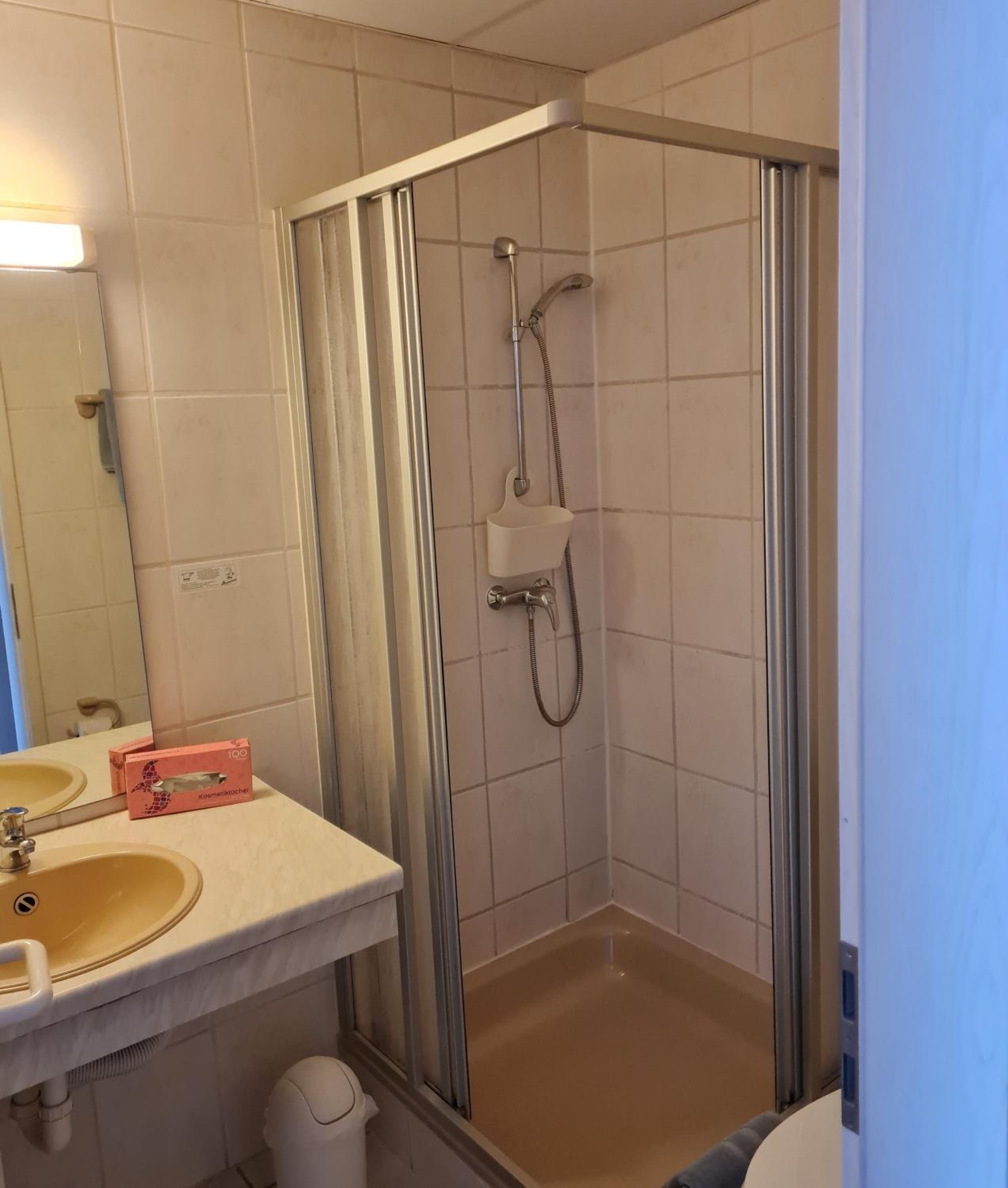 Double Room - Photo 2