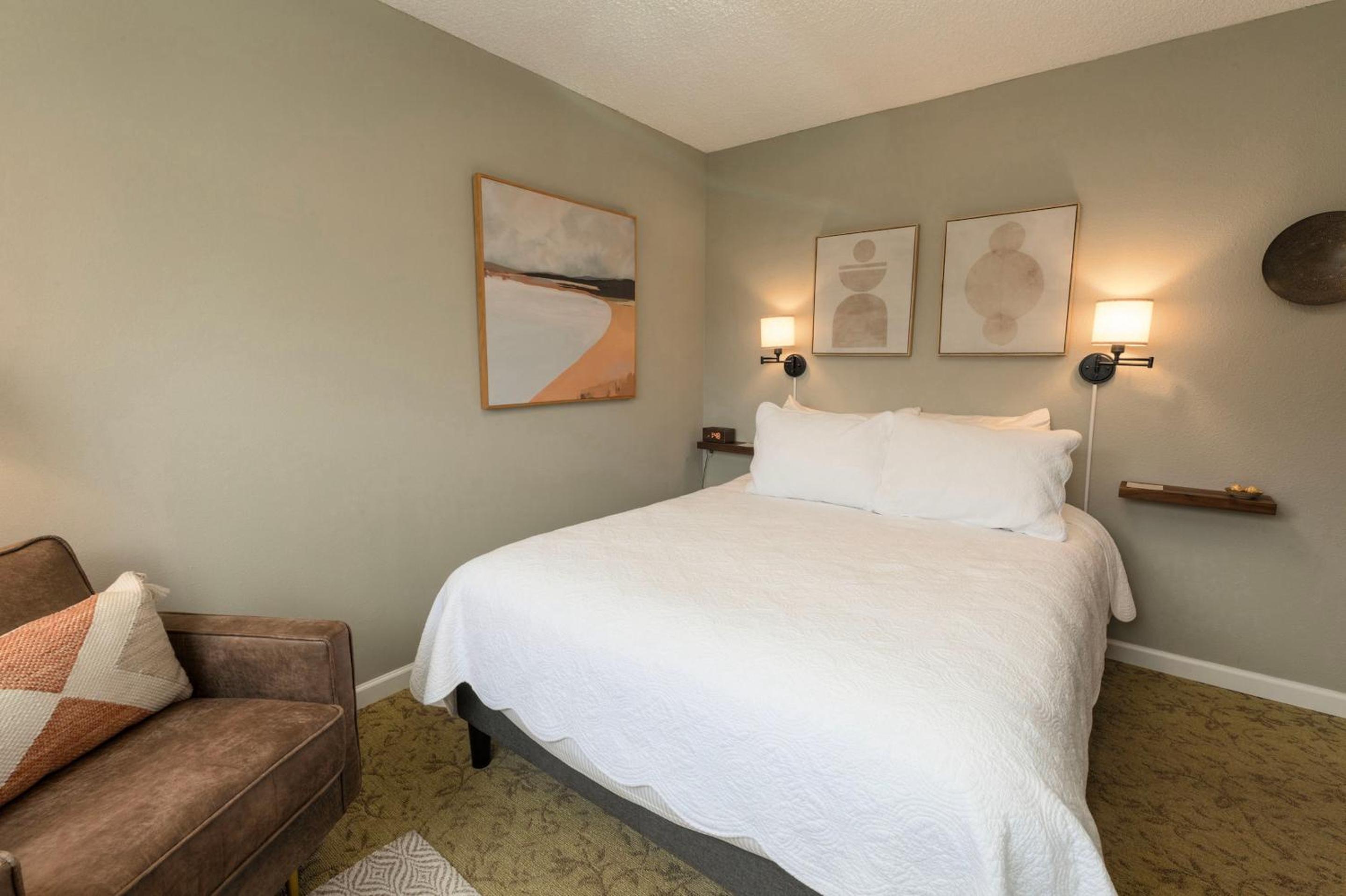 Deluxe Queen Room photo 3