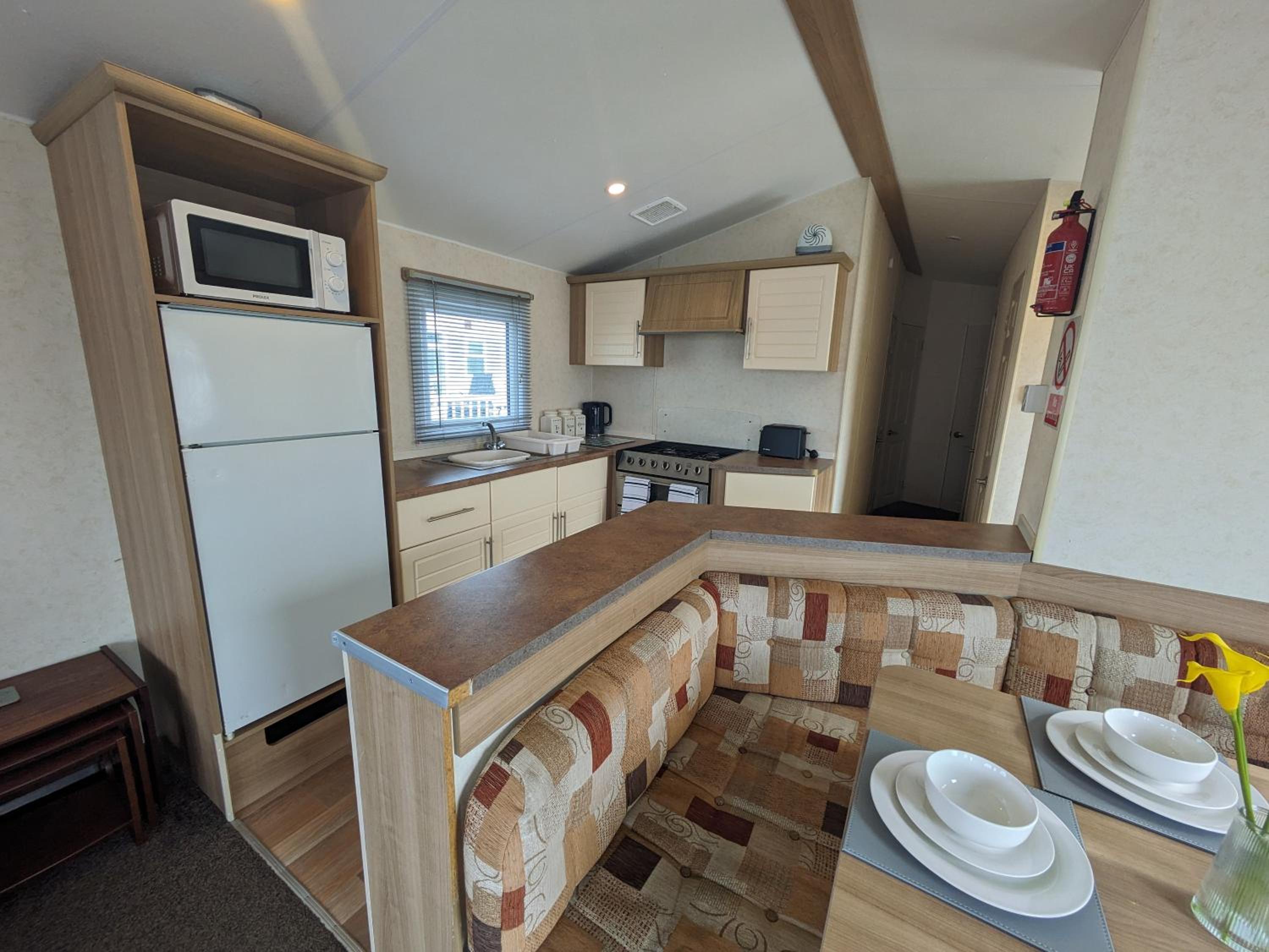 Three-Bedroom House photo 3