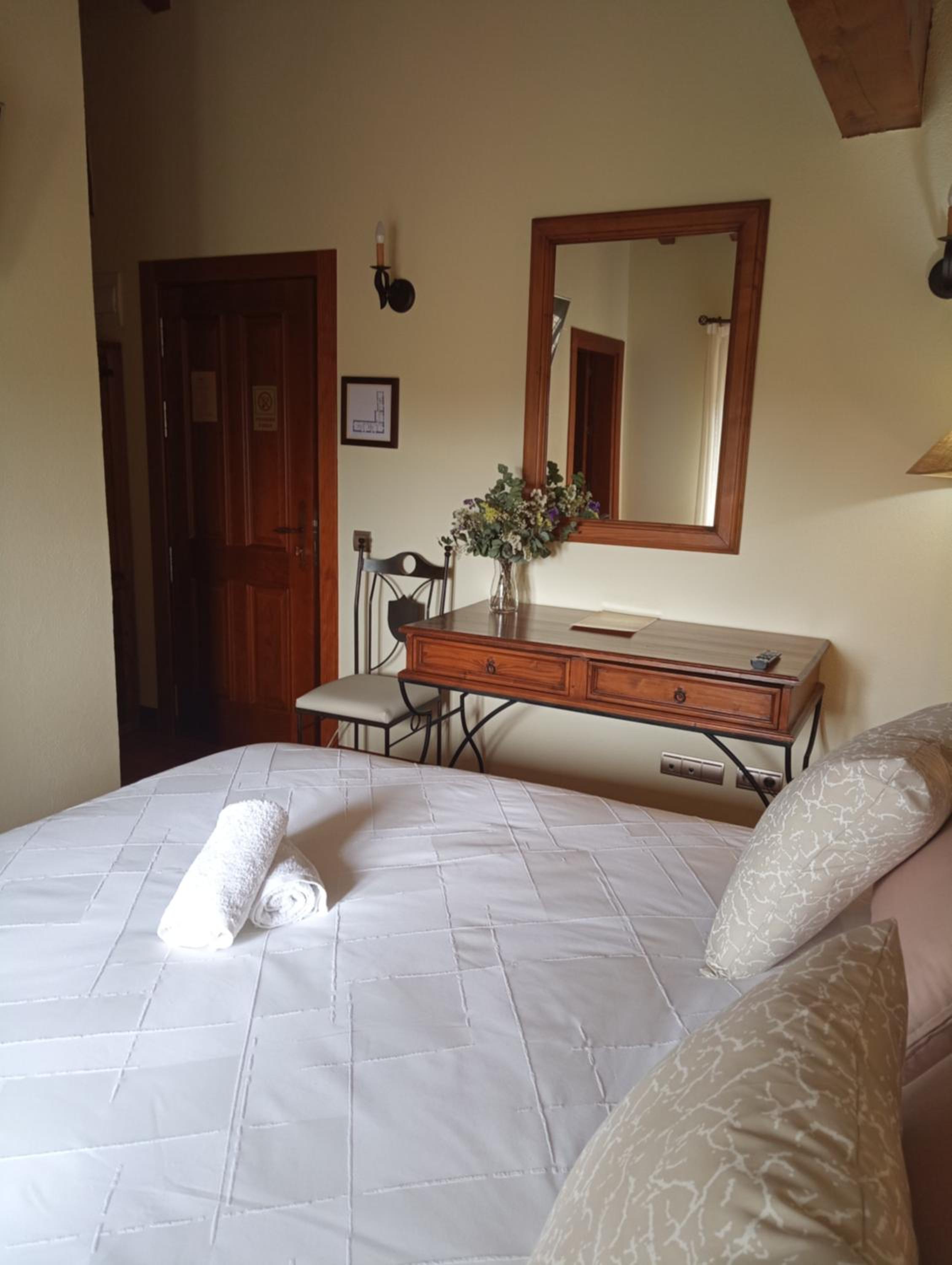Deluxe Double Room photo 2