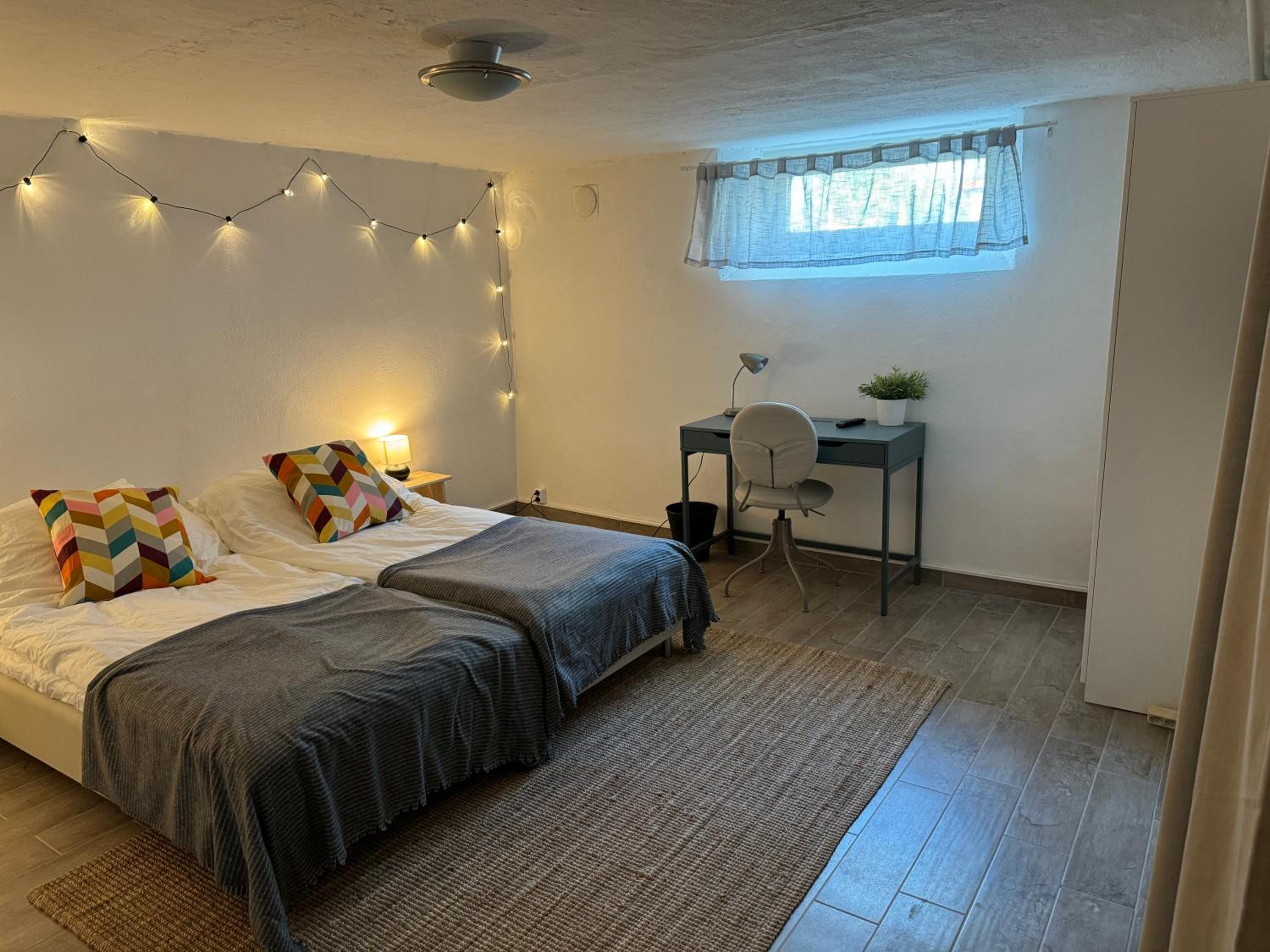 Double Room With Private Bathroom photo 2