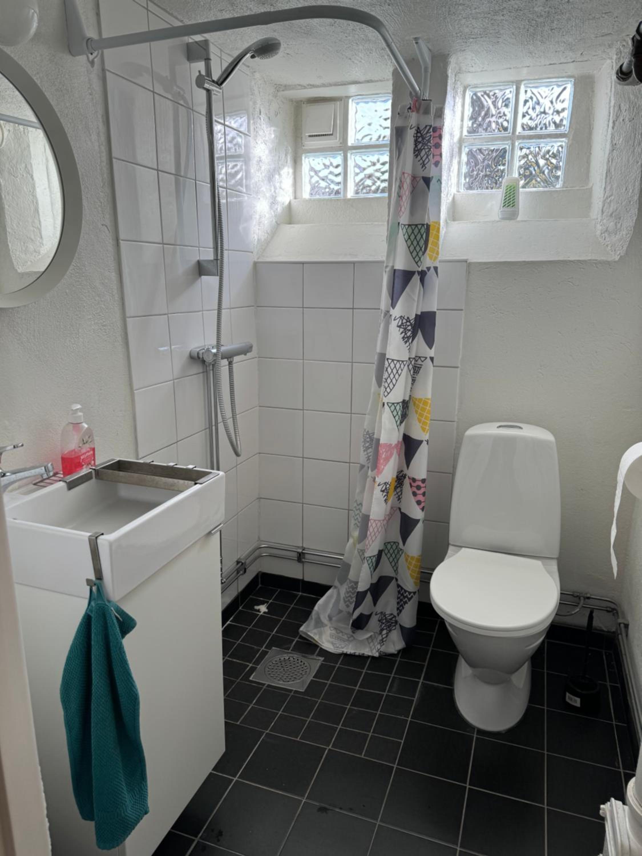 Double Room With Private Bathroom photo 1